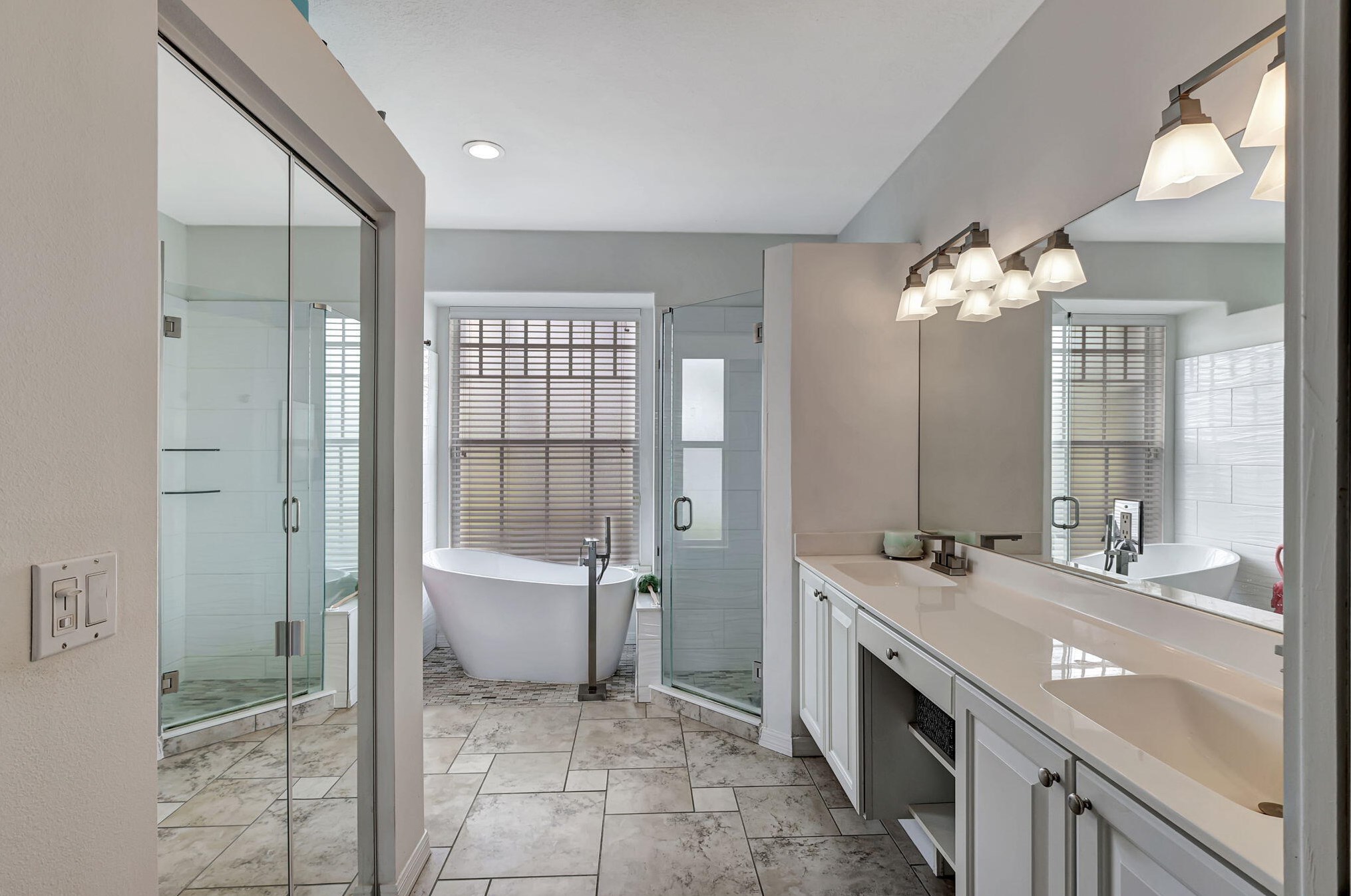 753 Essex Dr, Fort Pierce FL 34984-5216 exterior