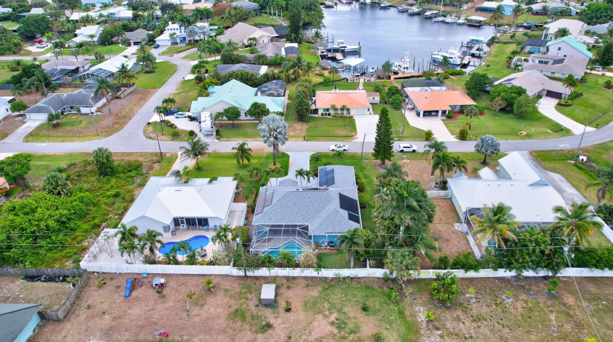 753 Essex Dr, Fort Pierce FL 34984-5216 exterior