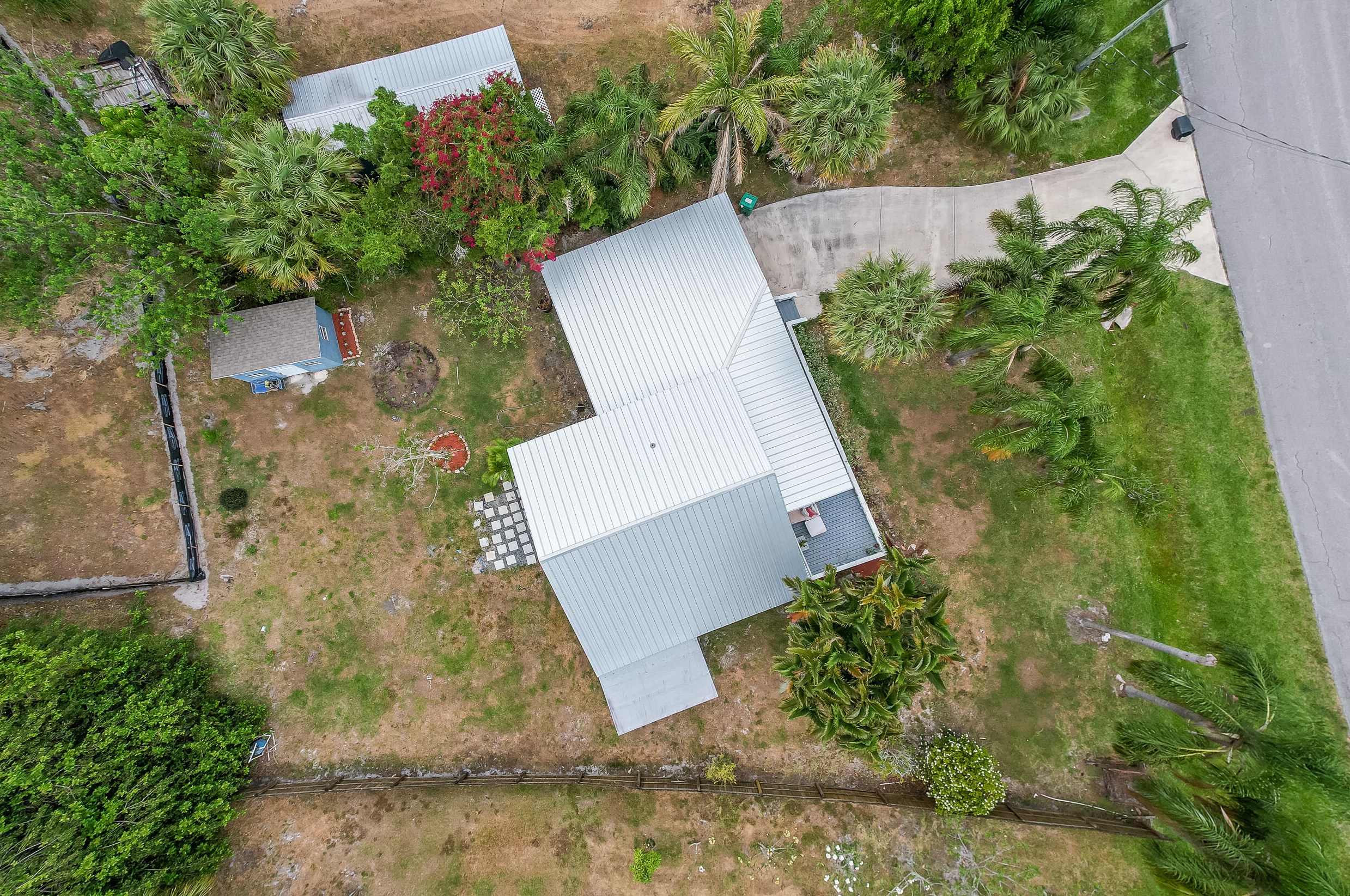 5605 Spruce Dr, Fort Pierce FL  34982-3872 exterior