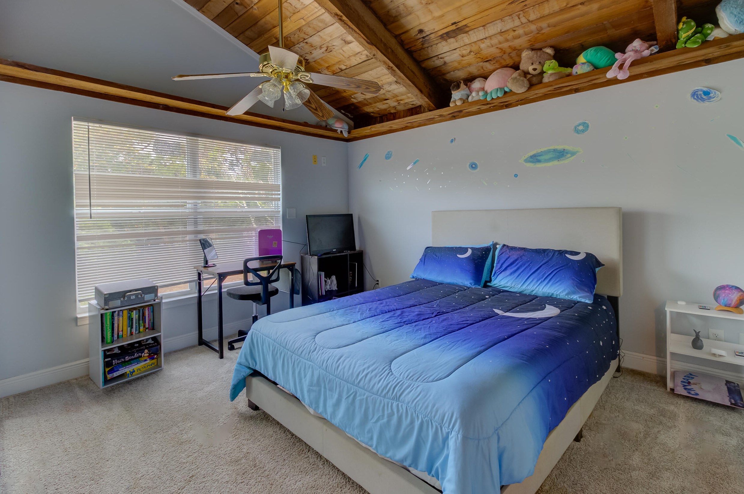 5605 Spruce Dr, Fort Pierce FL  34982-3872 exterior