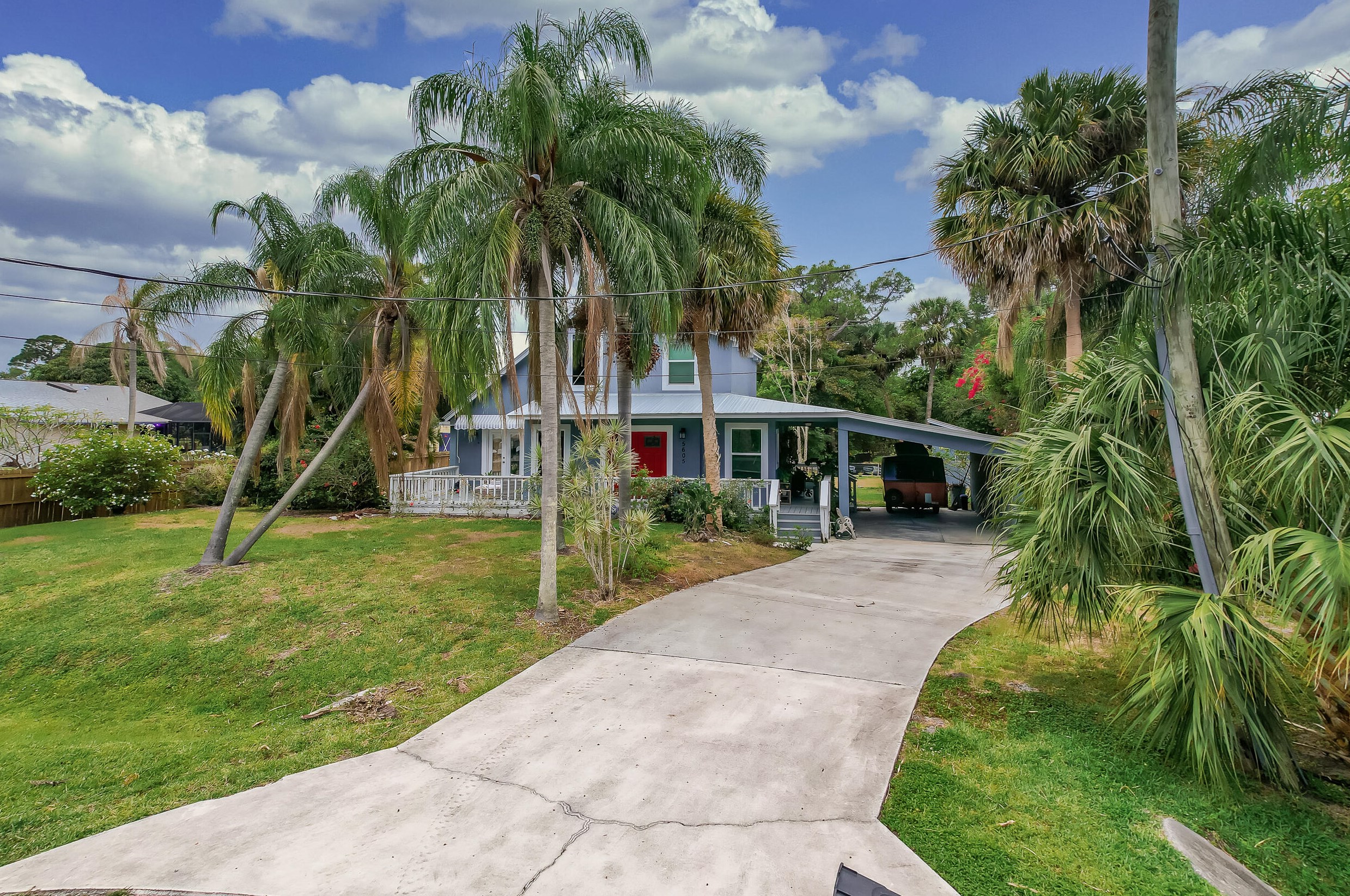 5605 Spruce Dr, Fort Pierce FL  34982-3872 exterior