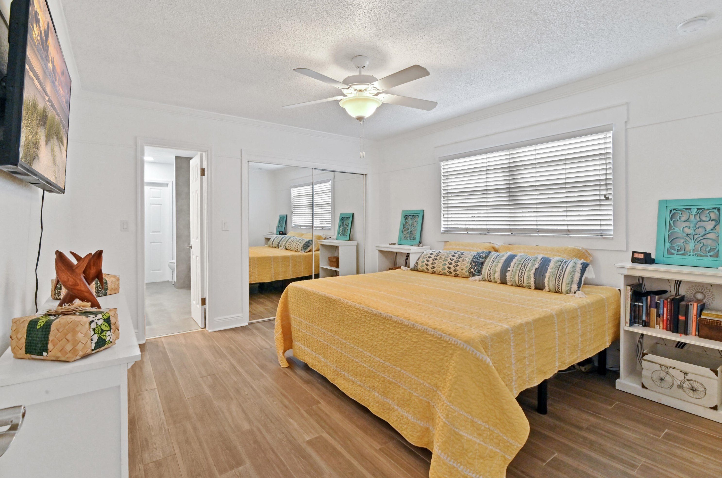 532 Palmway, Lake Worth FL  33460-3125 exterior