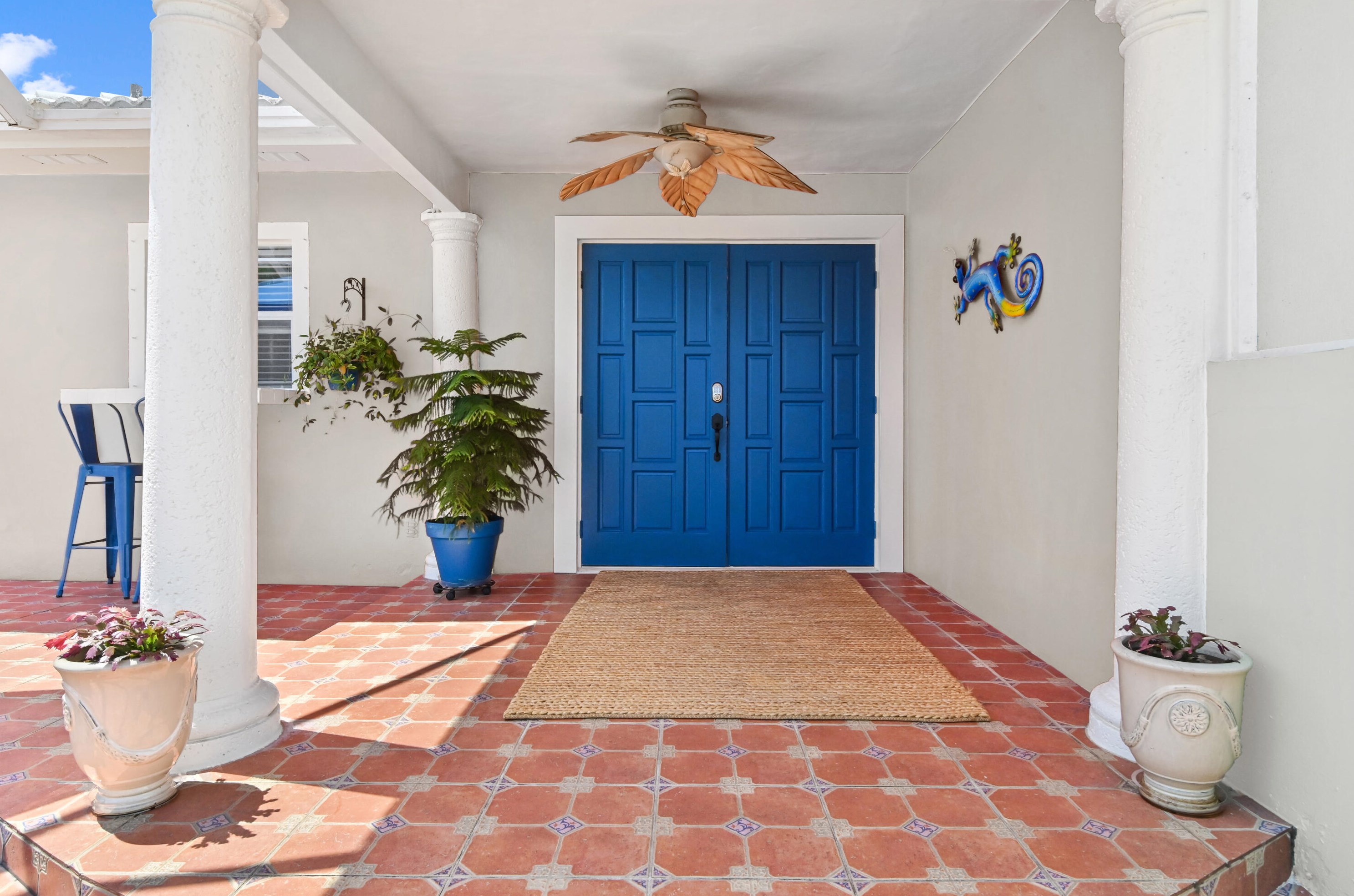 532 Palmway, Lake Worth FL  33460-3125 exterior