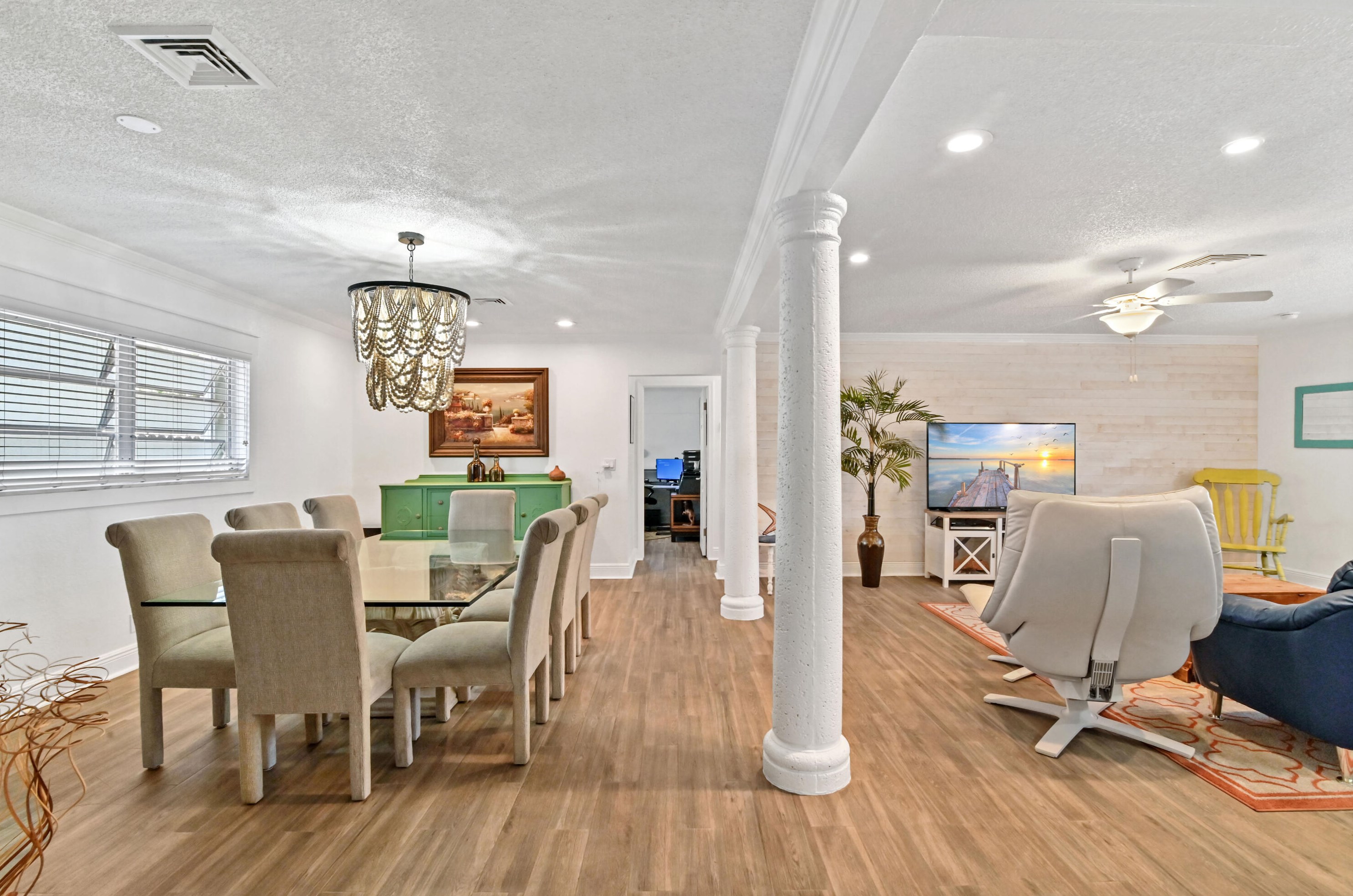 532 Palmway, Lake Worth FL  33460-3125 exterior