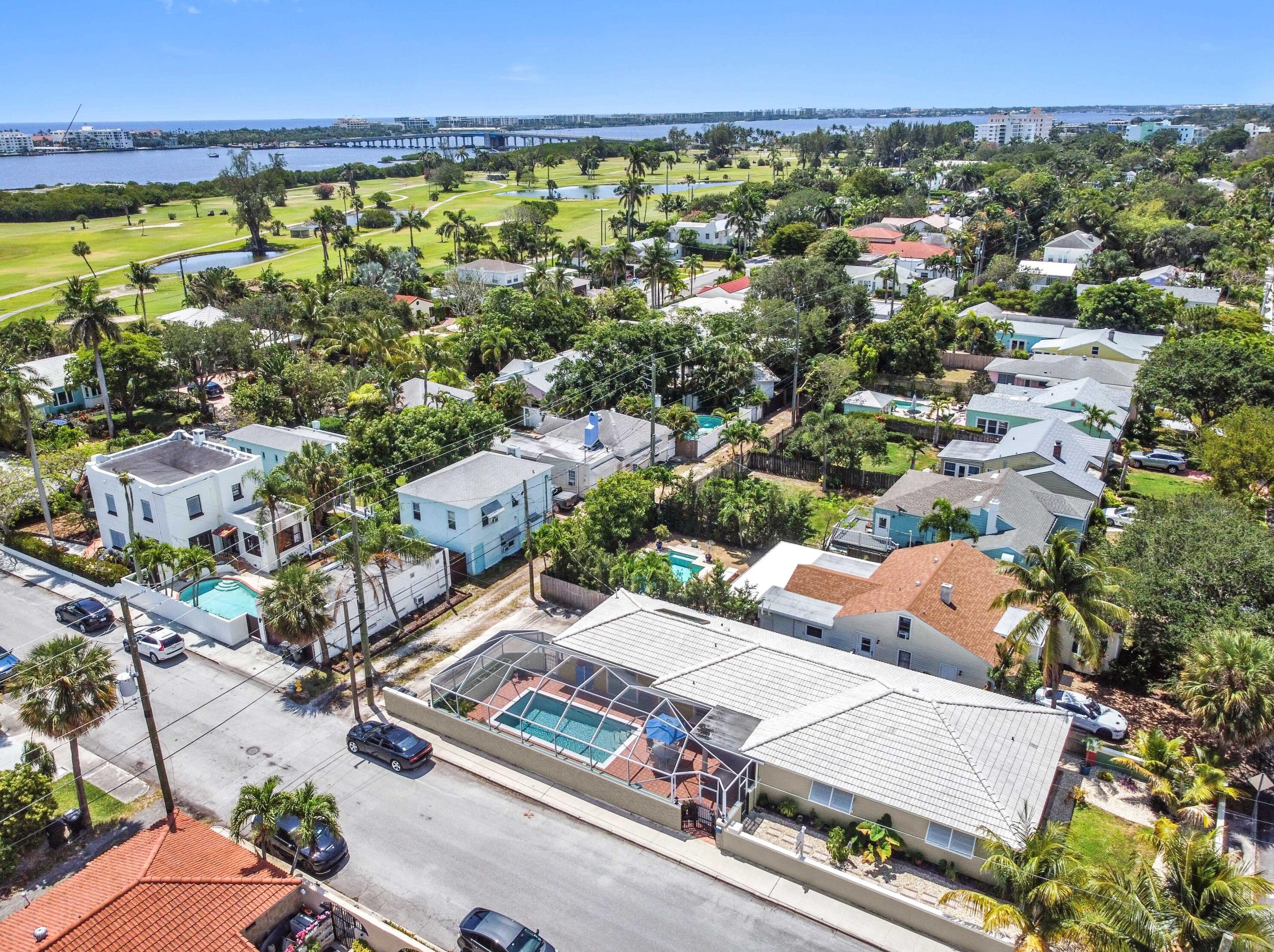 532 Palmway, Lake Worth FL  33460-3125 exterior