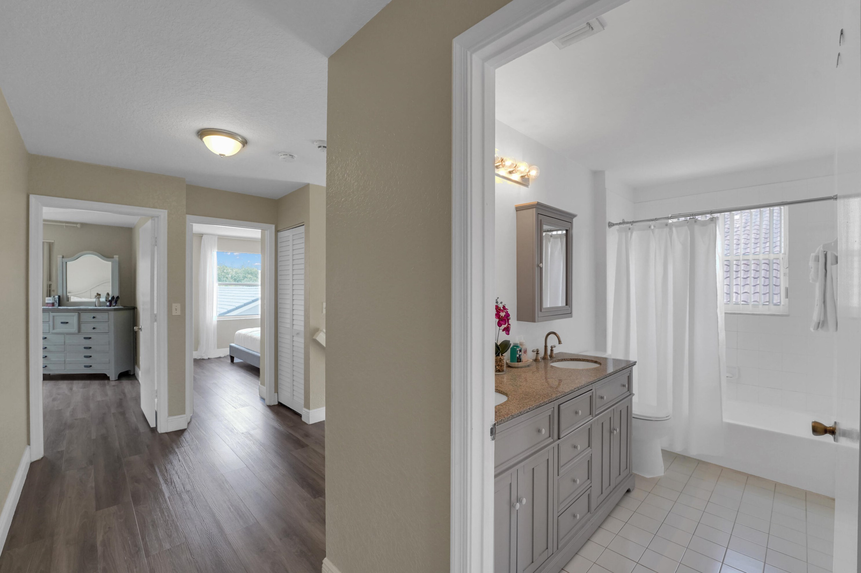 1924 149th Ave, Hollywood FL  33027-4339 exterior