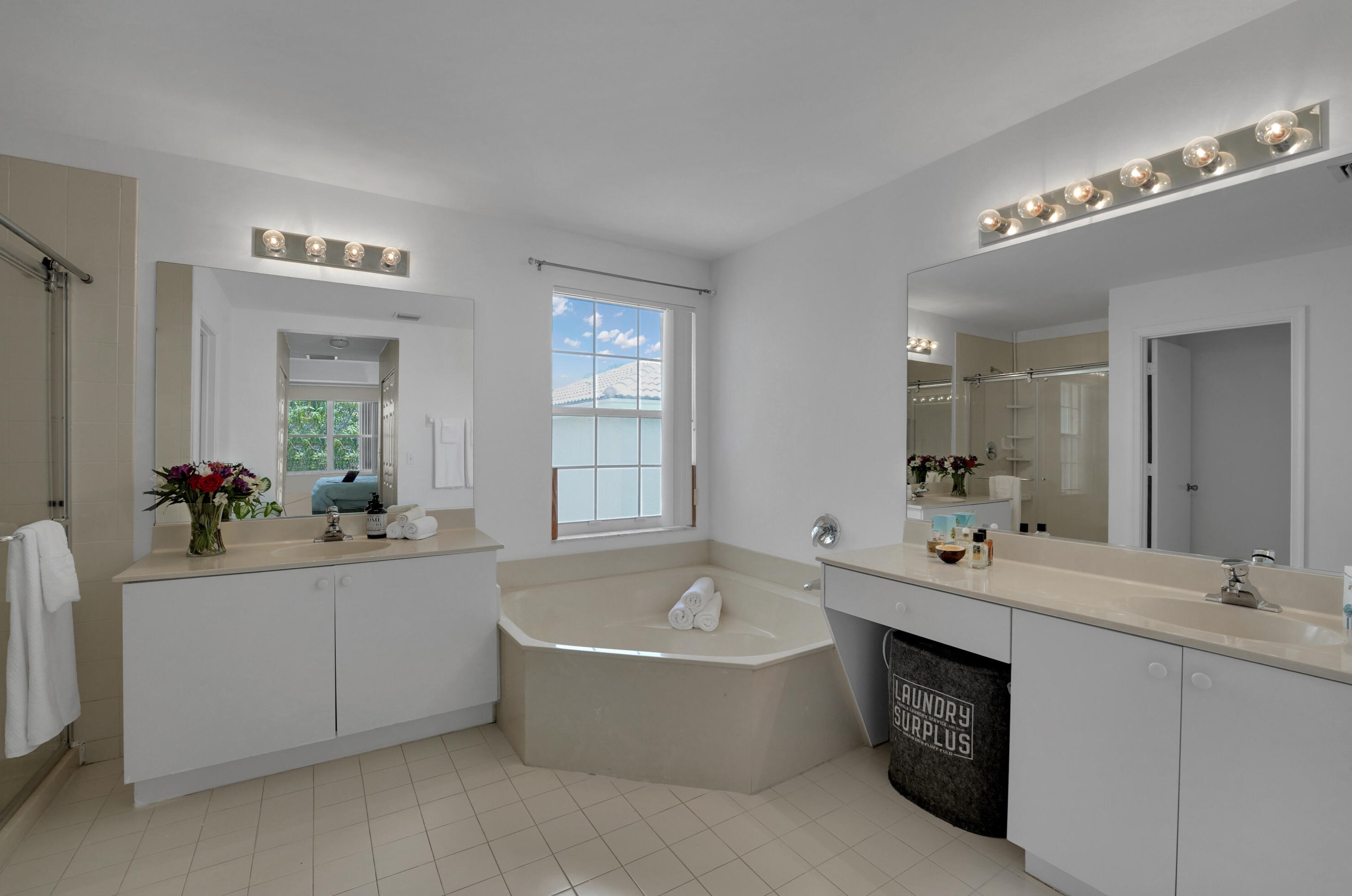 1924 149th Ave, Hollywood FL  33027-4339 exterior