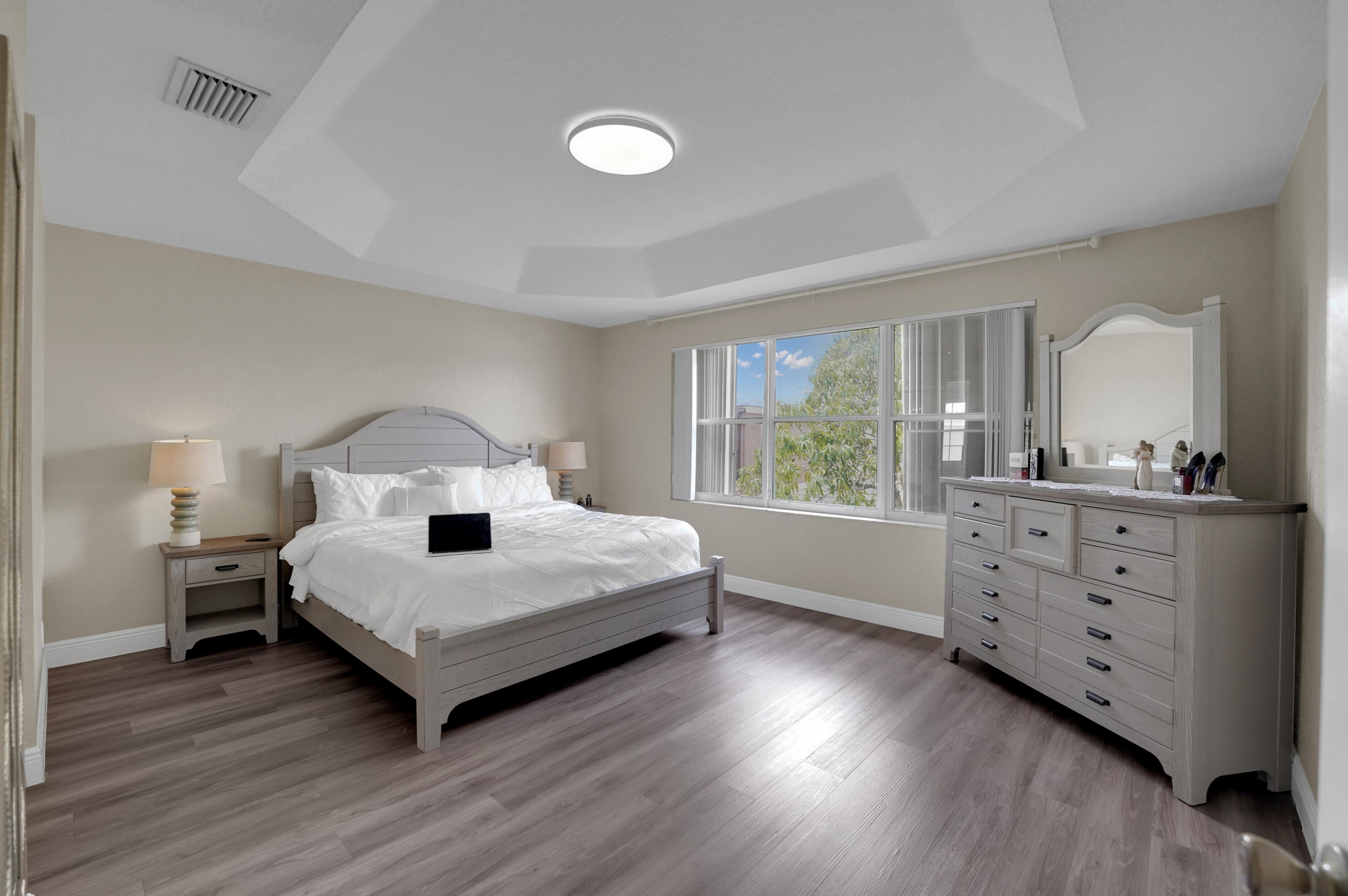 1924 149th Ave, Hollywood FL  33027-4339 exterior