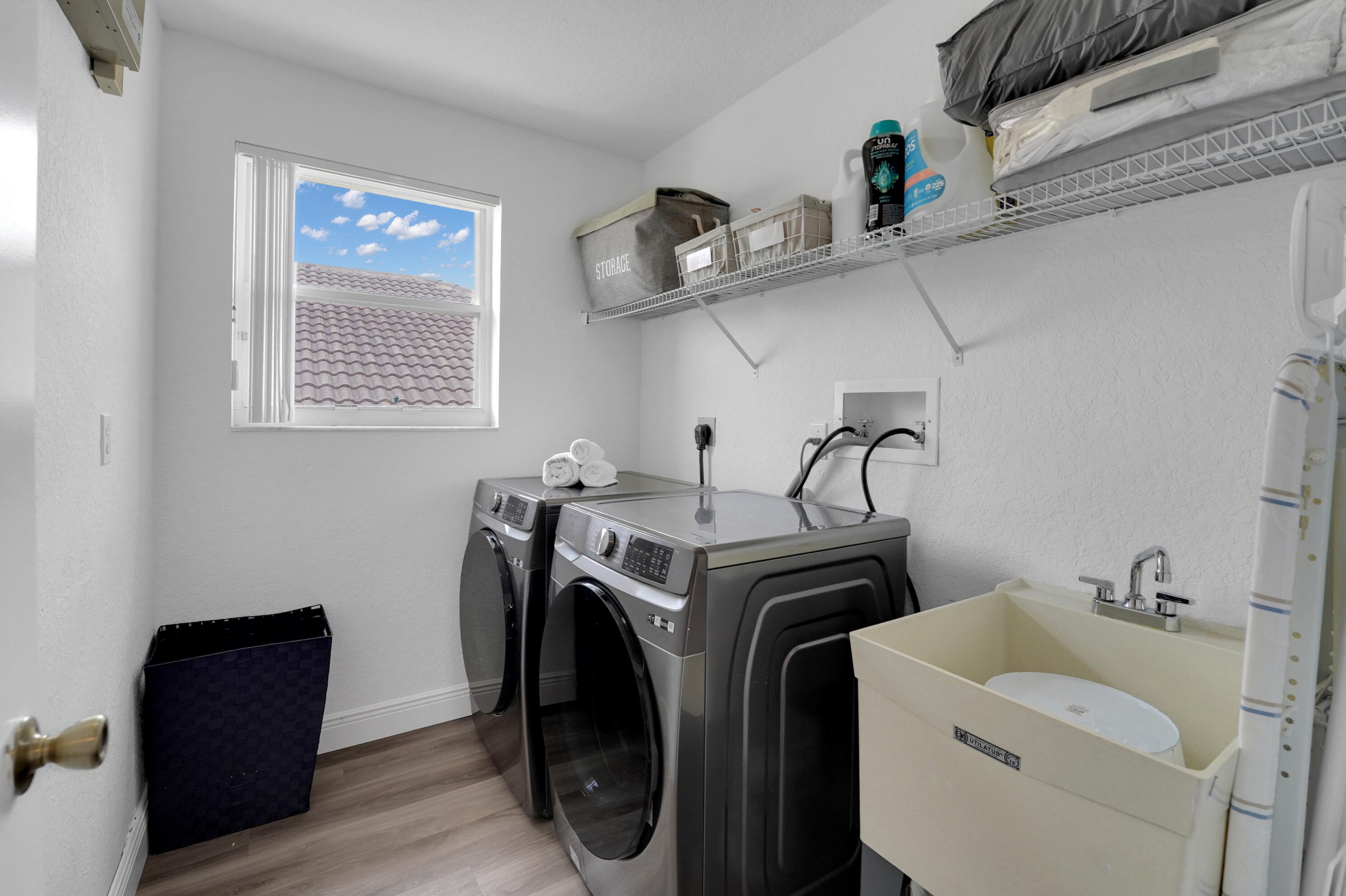 1924 149th Ave, Hollywood FL  33027-4339 exterior