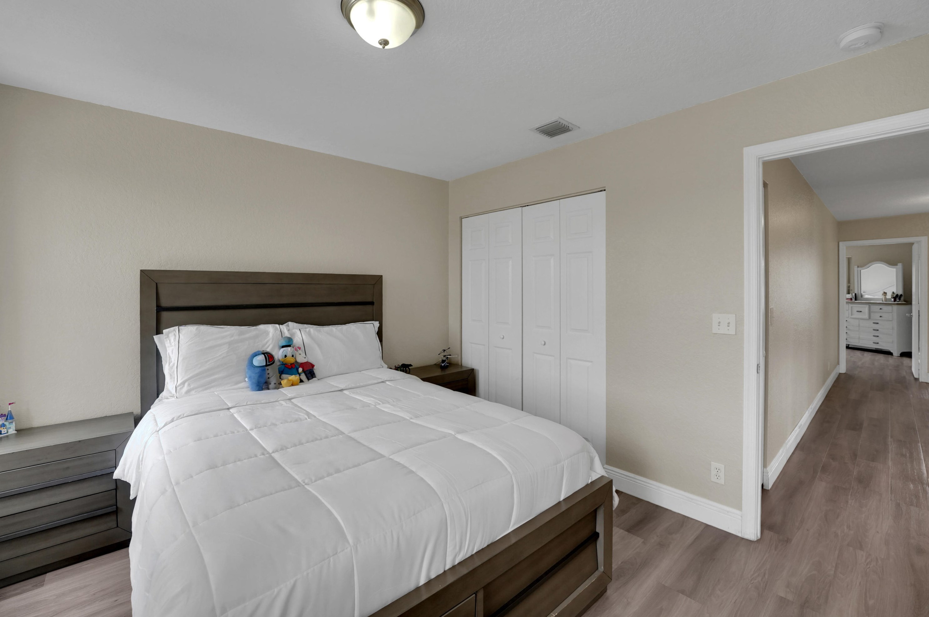 1924 149th Ave, Hollywood FL  33027-4339 exterior