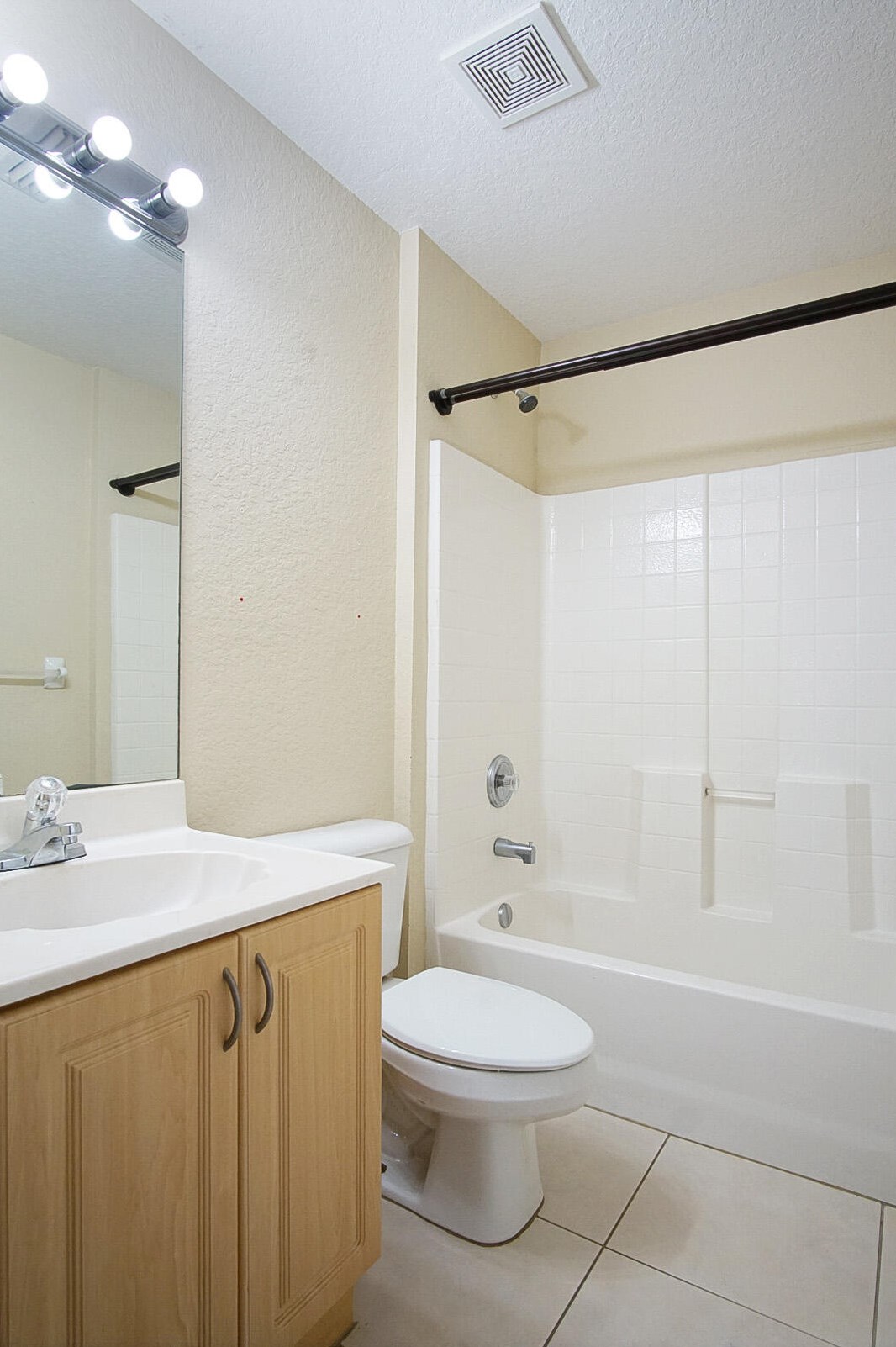 938 Mccracken Ave, Fort Pierce FL 34953-3936 exterior