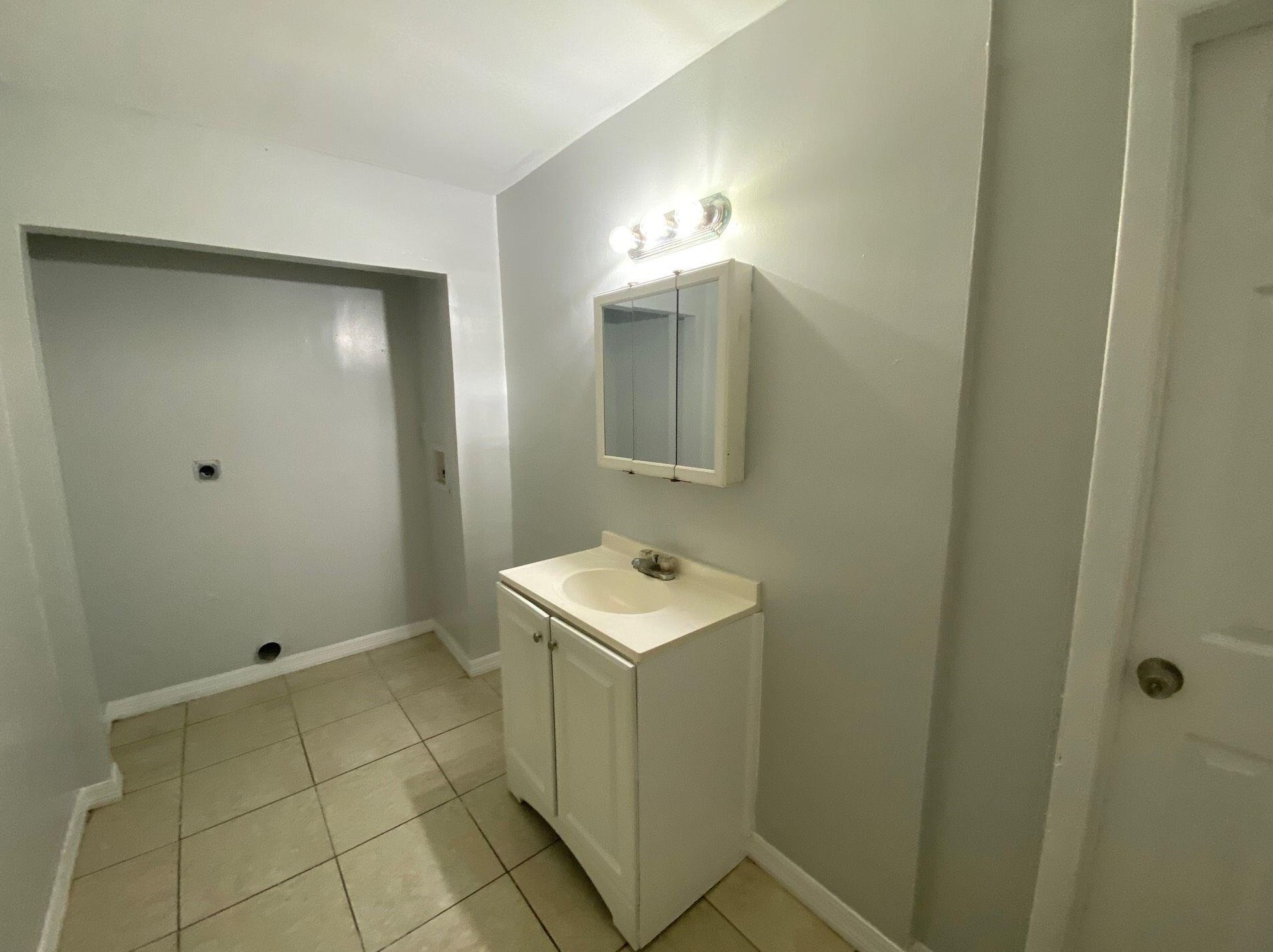 3208 Louisiana Ave, Fort Pierce FL  34947-7272 exterior