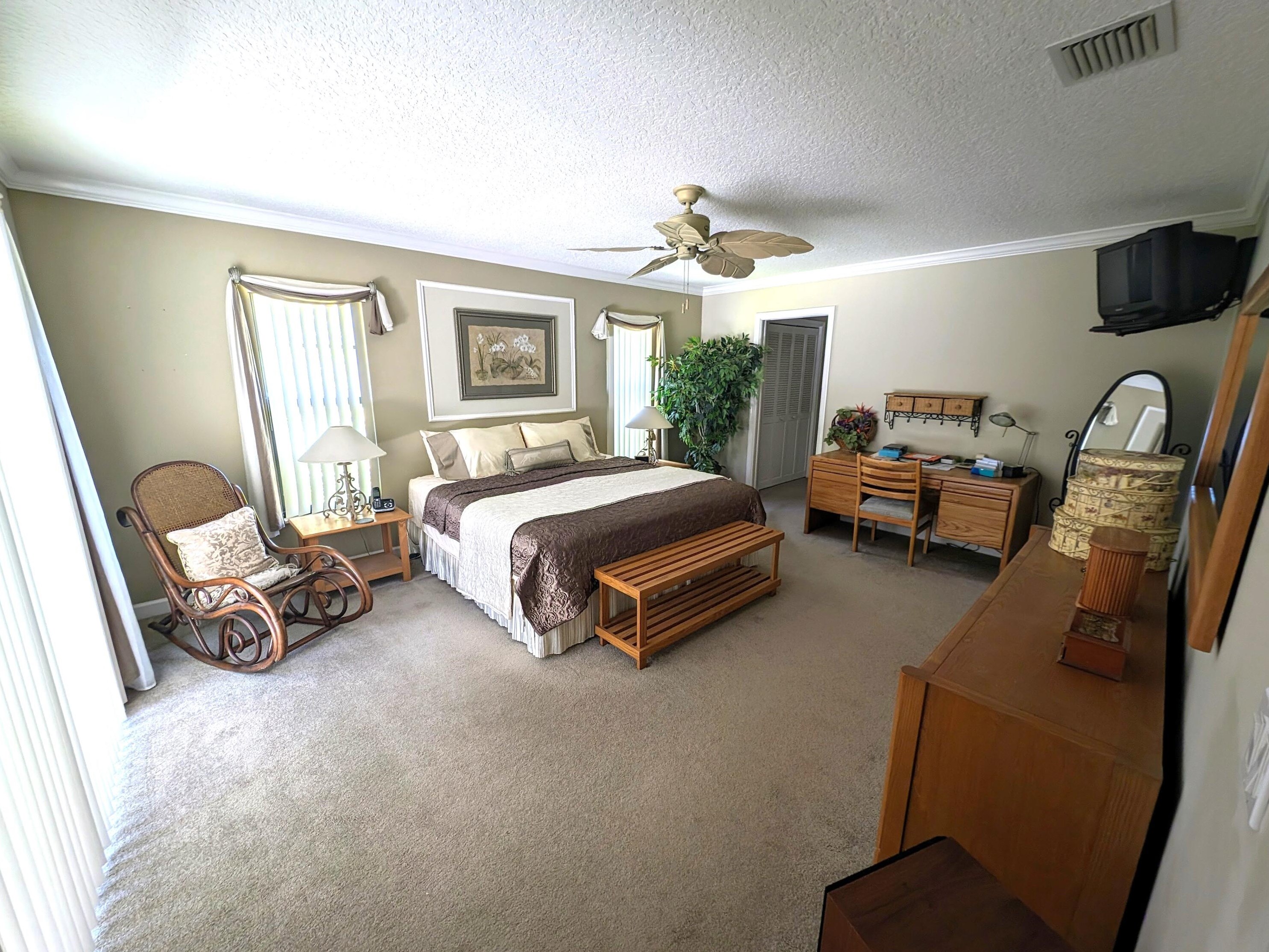 13598 158 St, Jupiter FL 33478-6666 exterior