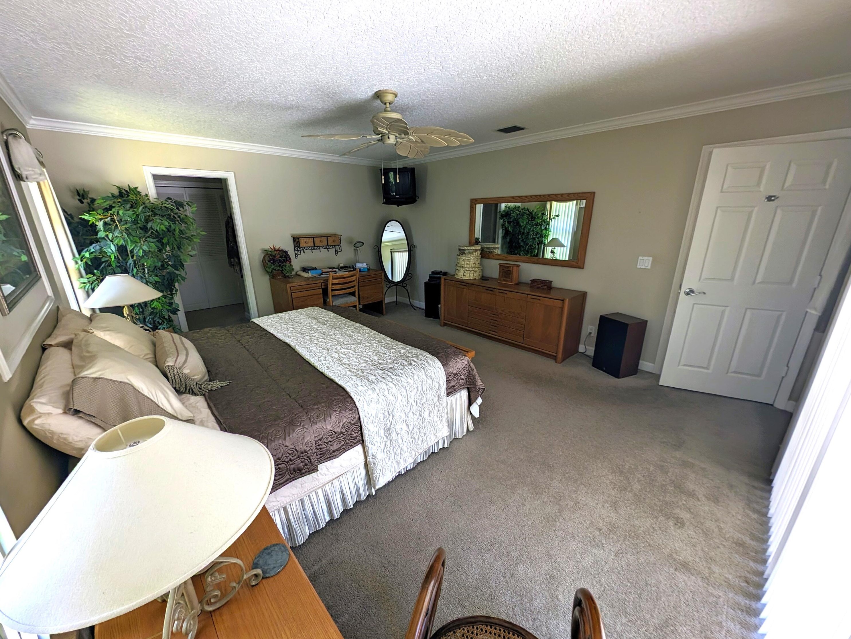 13598 158 St, Jupiter FL 33478-6666 exterior