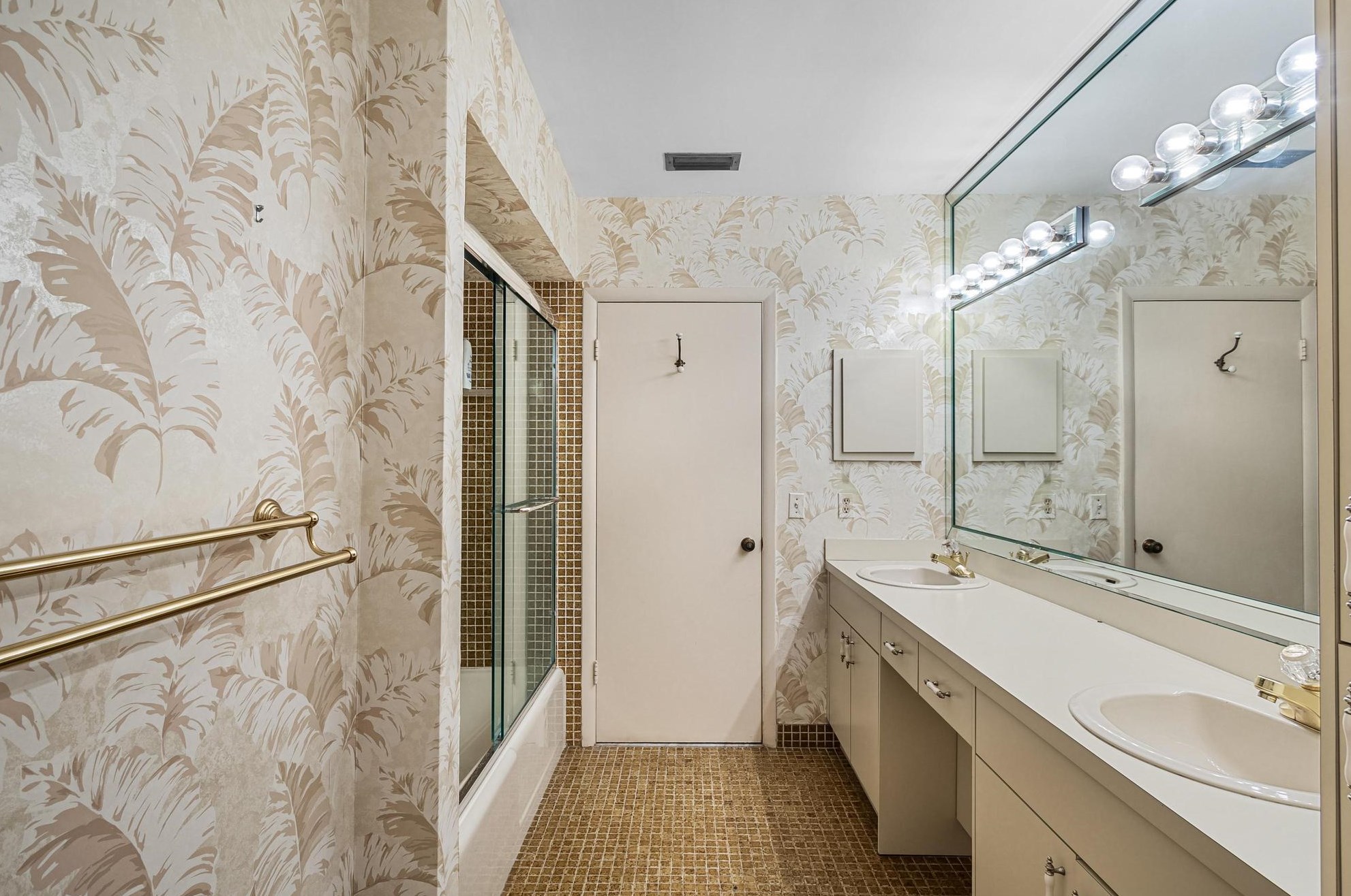 15405 77 Ct, Miami FL 33157-2340 exterior