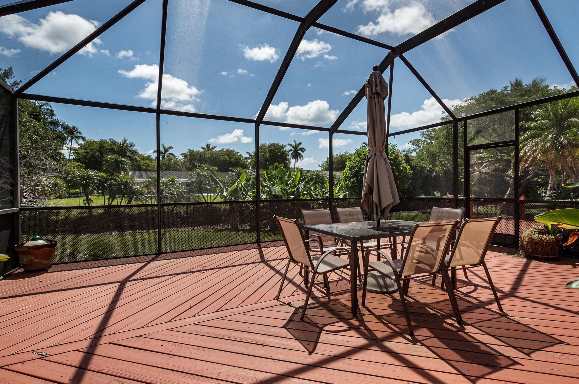 15405 77 Ct, Miami FL 33157-2340 exterior