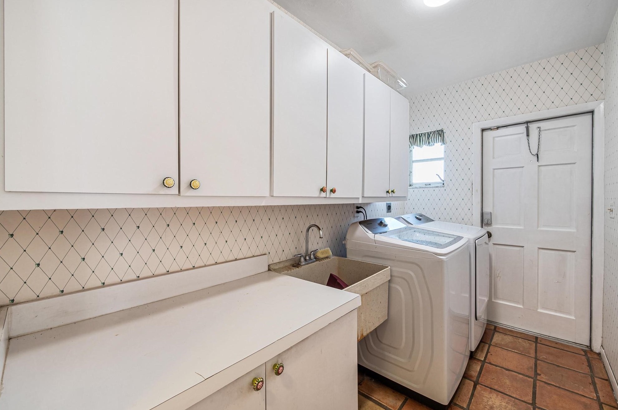 15405 77 Ct, Miami FL 33157-2340 exterior