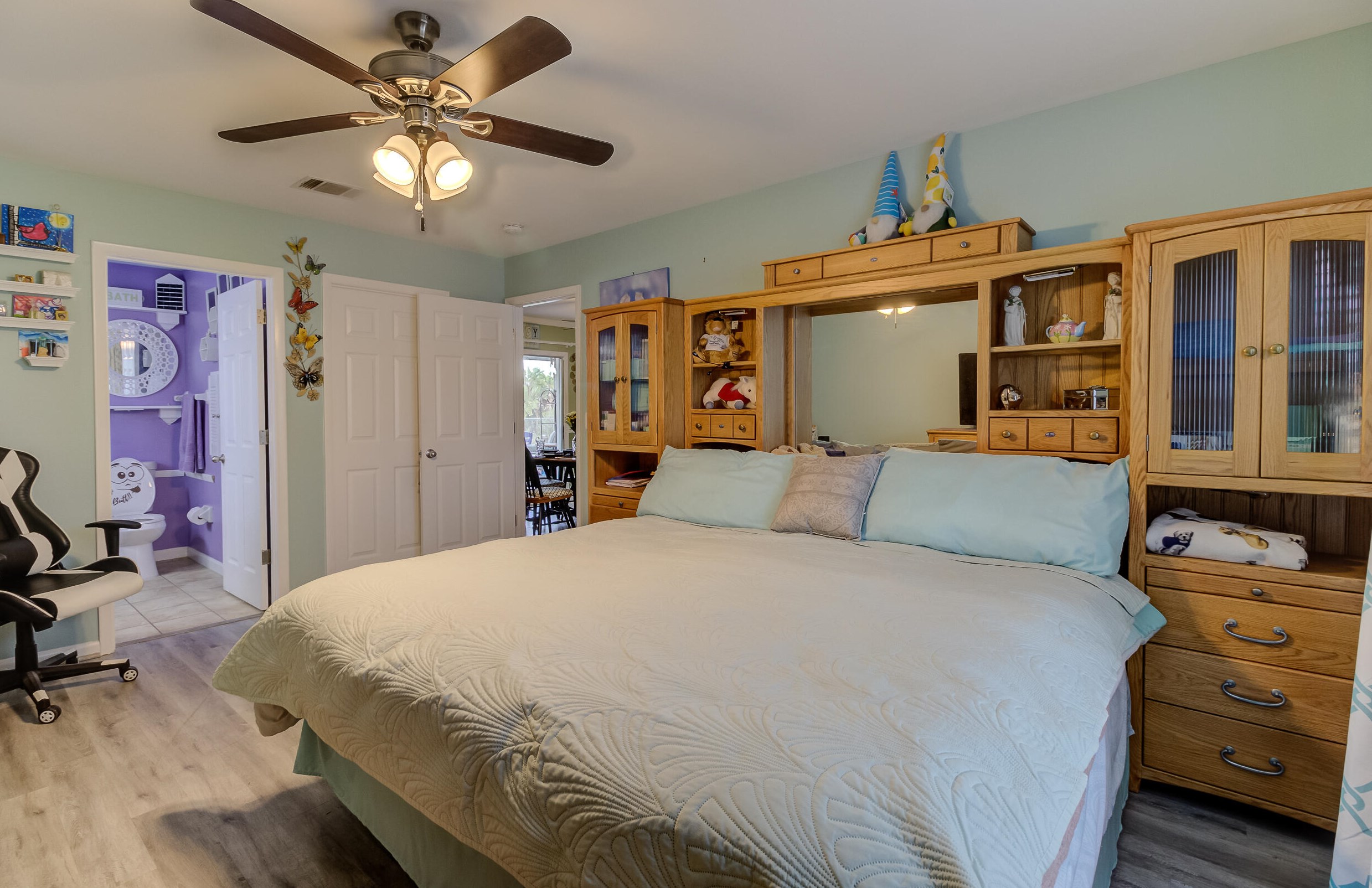 702 Bridgeport Dr, Fort Pierce FL 34953-6324 exterior