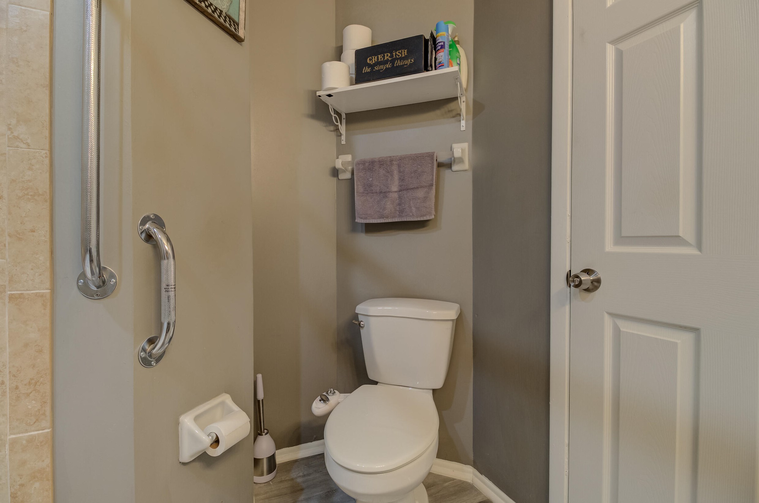 702 Bridgeport Dr, Fort Pierce FL 34953-6324 exterior