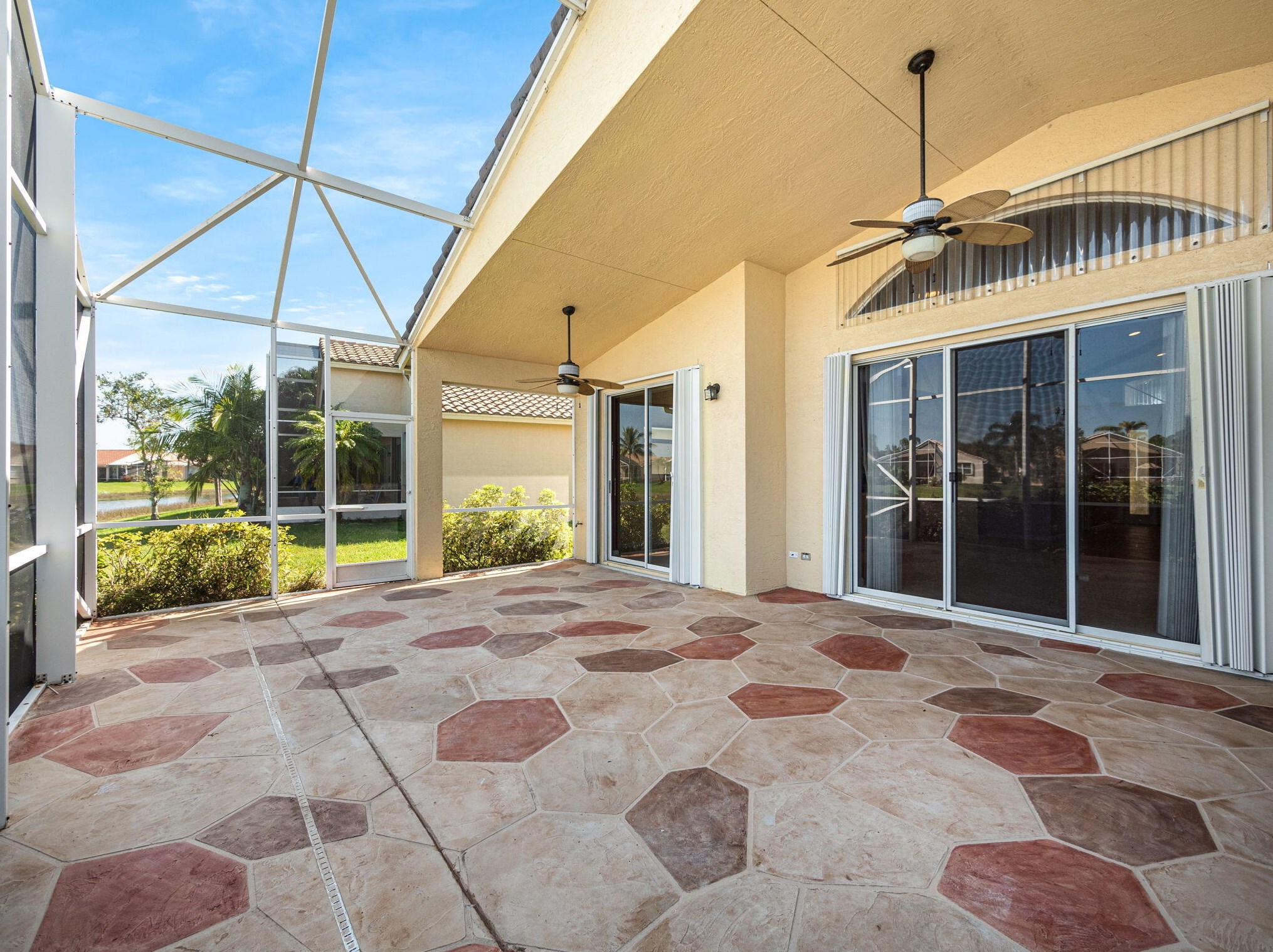 308 Shoreline Cir, Fort Pierce FL 34986-2913 exterior