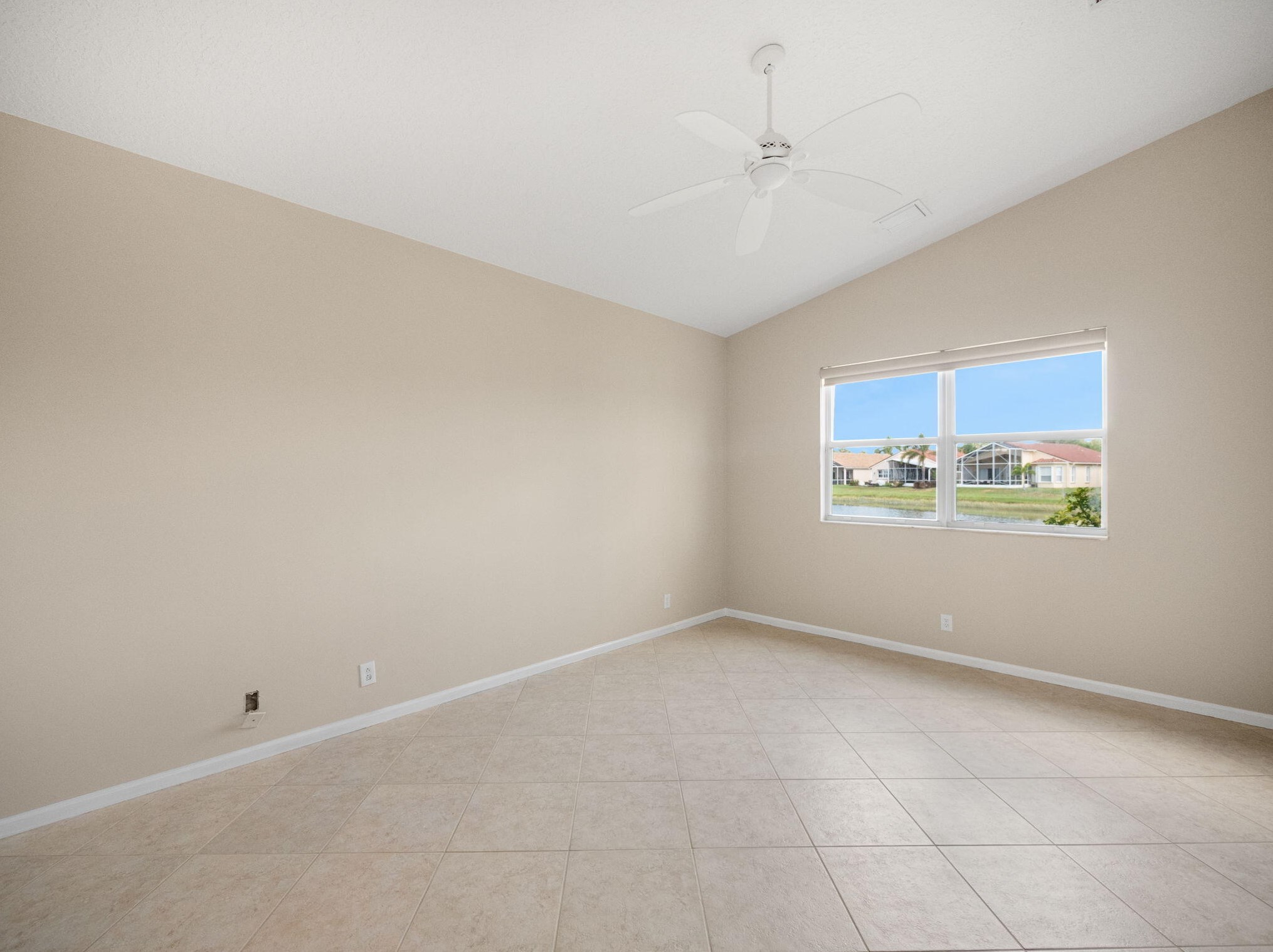 308 Shoreline Cir, Fort Pierce FL 34986-2913 exterior