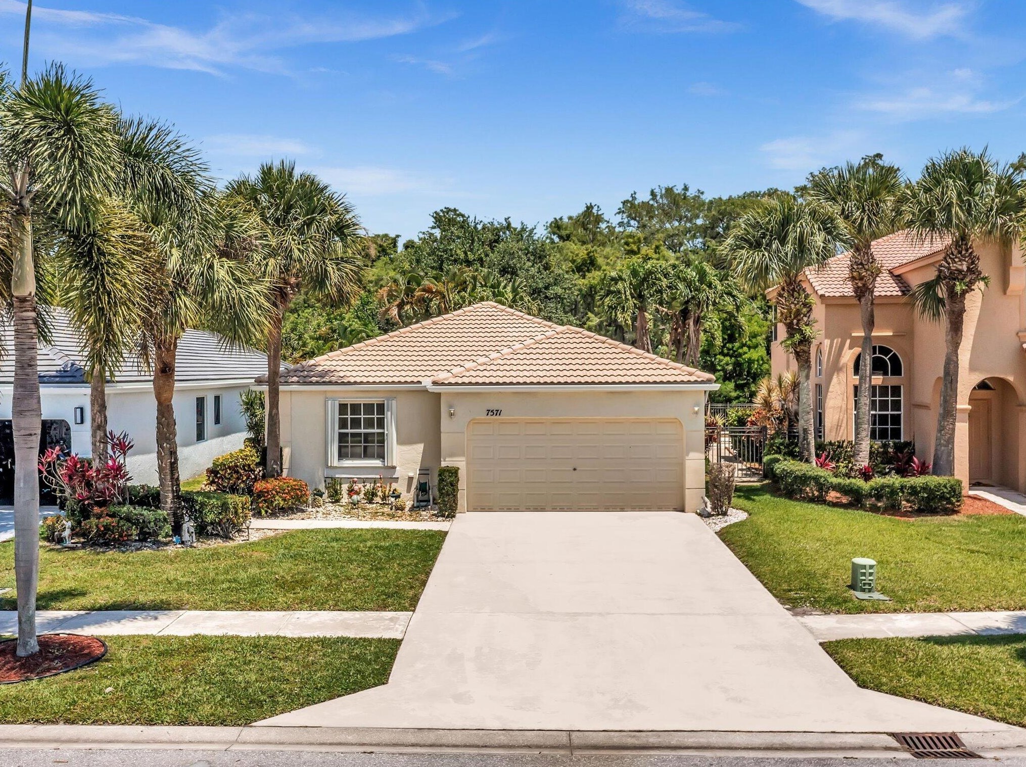 7571 Kingsley Ct, Lake Worth FL  33467-7326 exterior