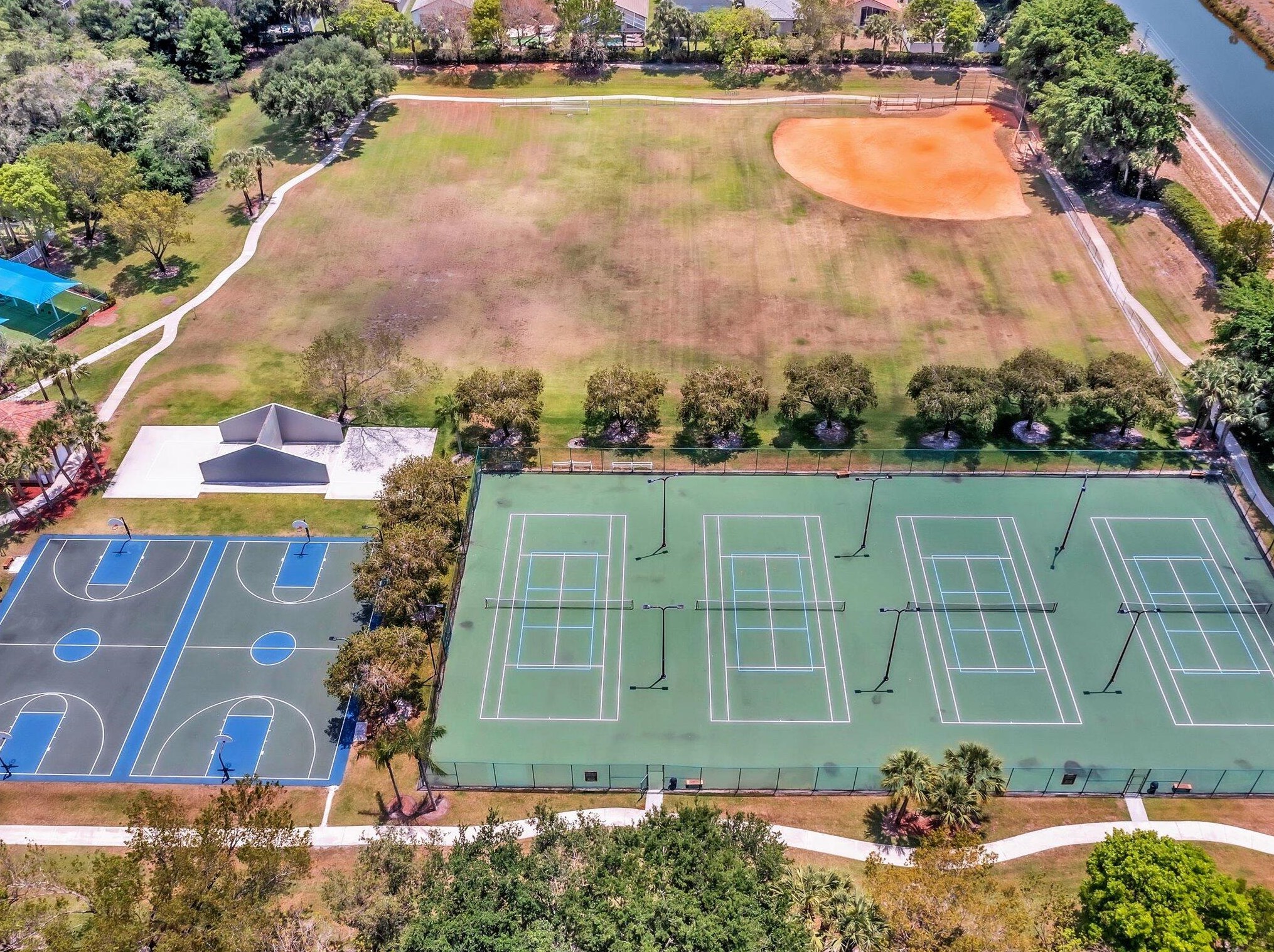 7571 Kingsley Ct, Lake Worth FL  33467-7326 exterior