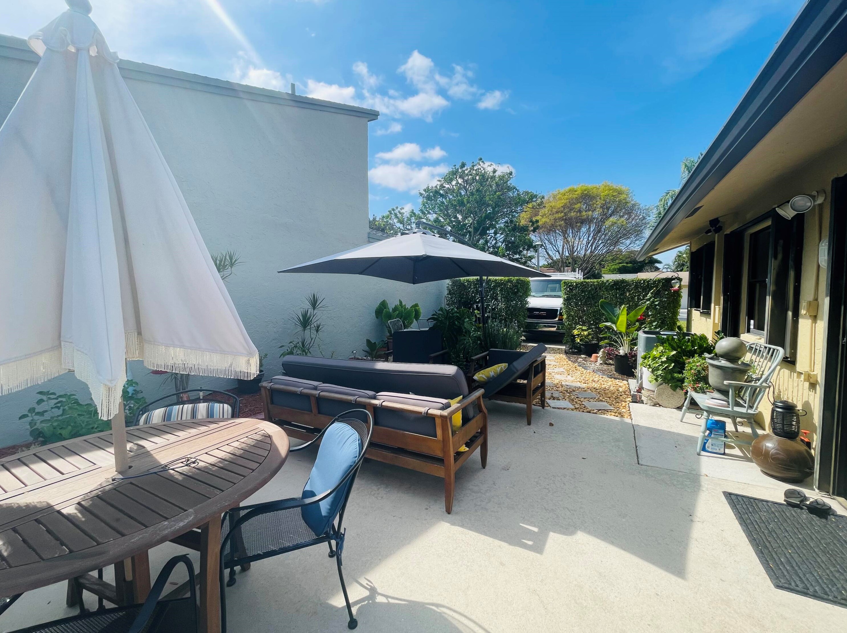 2473 10th St, Delray Beach FL  33445-2082 exterior