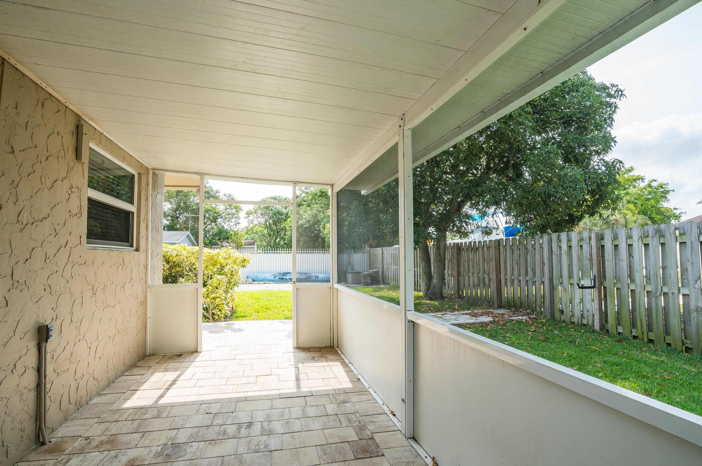 1798 9 St, Boca Raton FL 33486-6407 exterior