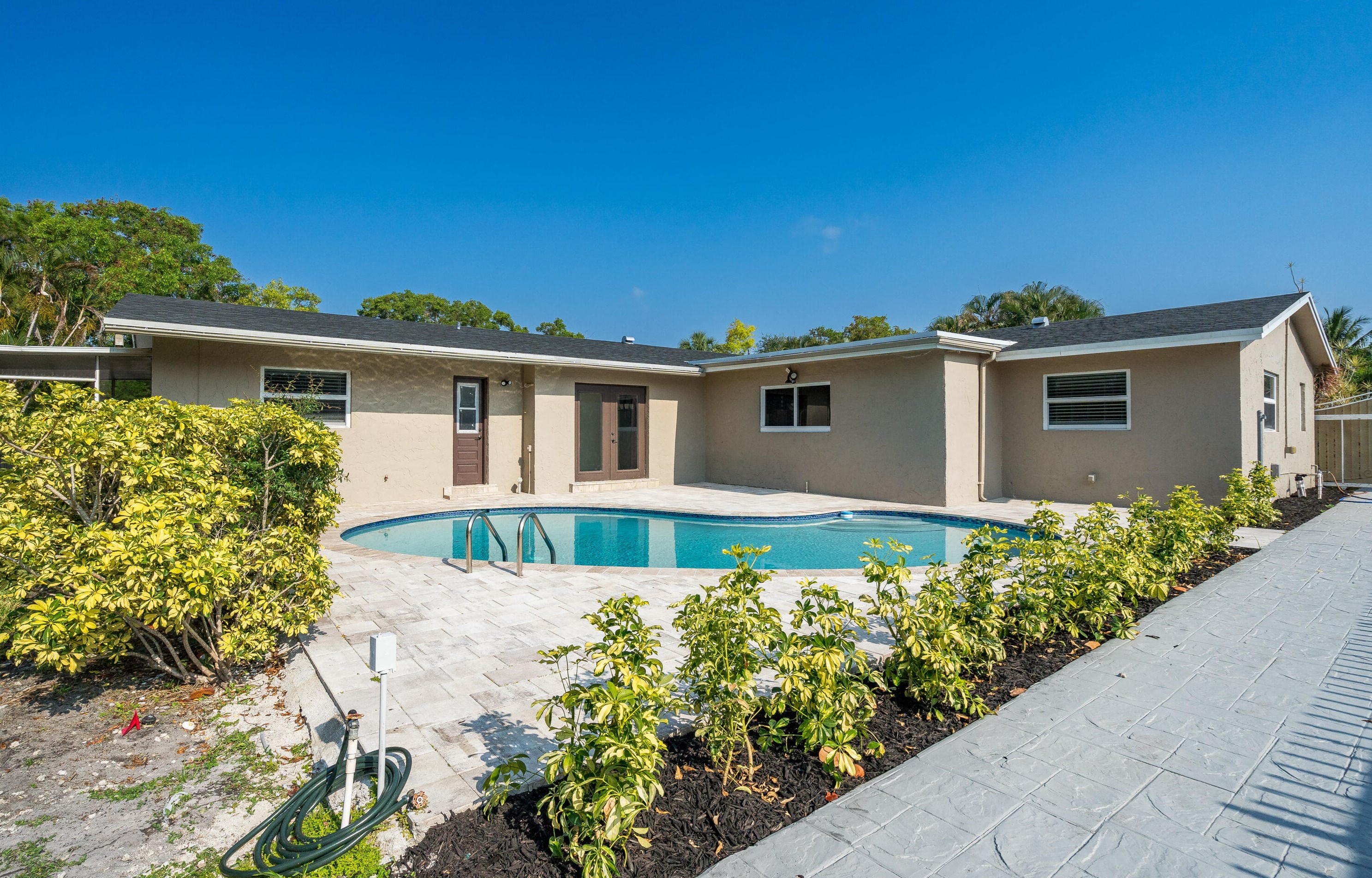 1798 9 St, Boca Raton FL 33486-6407 exterior