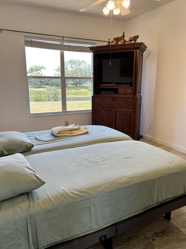 759 Aruba Bay, Fort Pierce FL 34986-3426 exterior