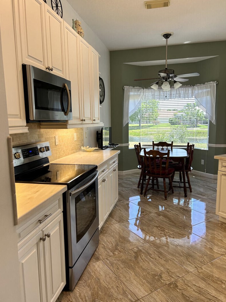 759 Aruba Bay, Fort Pierce FL 34986-3426 exterior