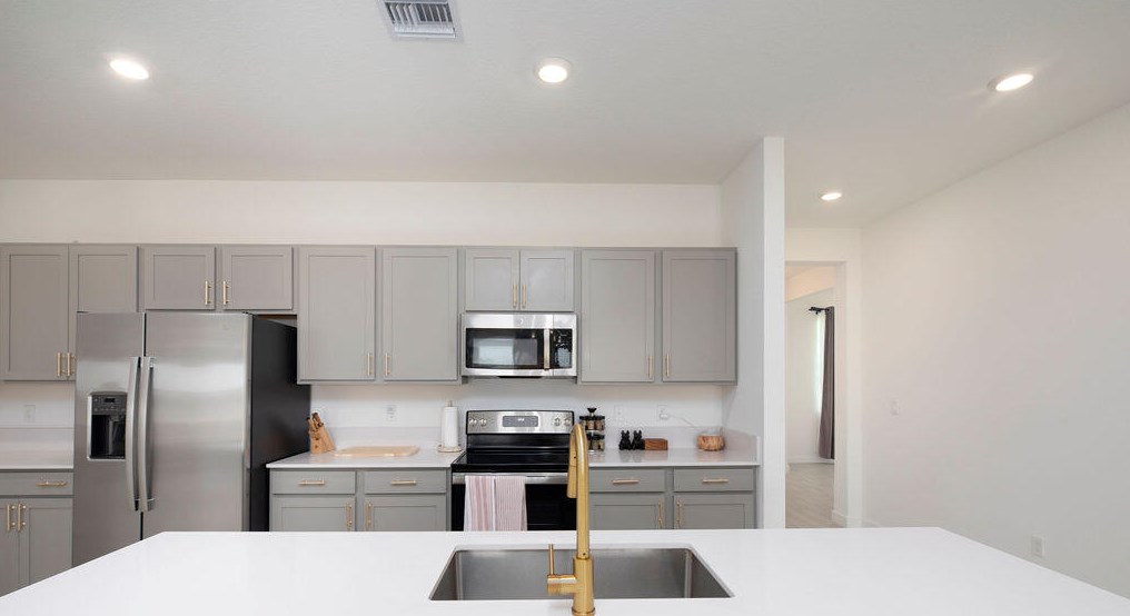 13382 Copper Creek Dr, Fort Pierce FL  34987-3023 exterior