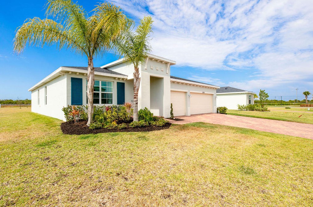 13382 Copper Creek Dr, Fort Pierce FL  34986 exterior