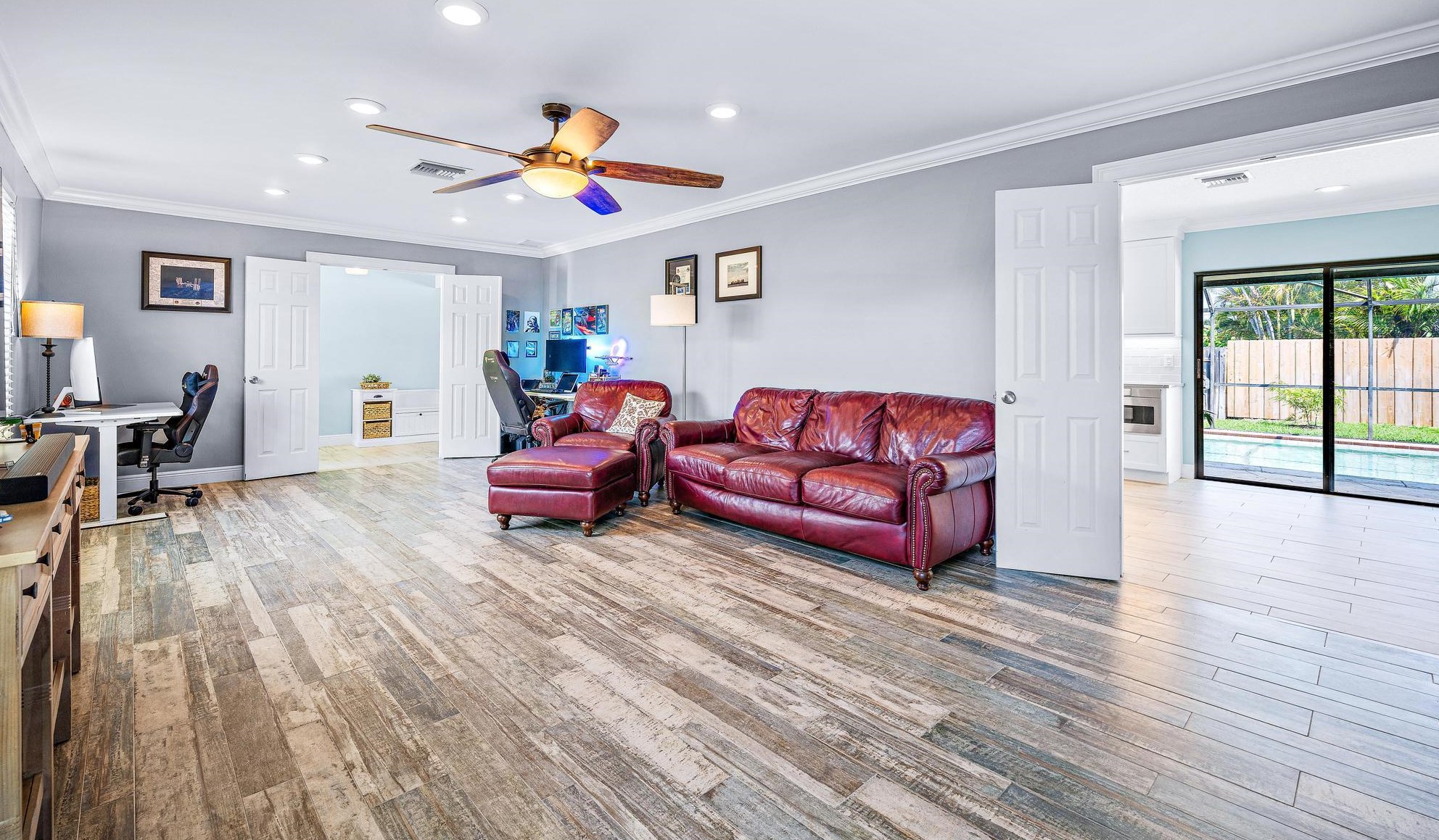 89 Hickory Hl Rd, Jupiter FL  33469-2121 exterior