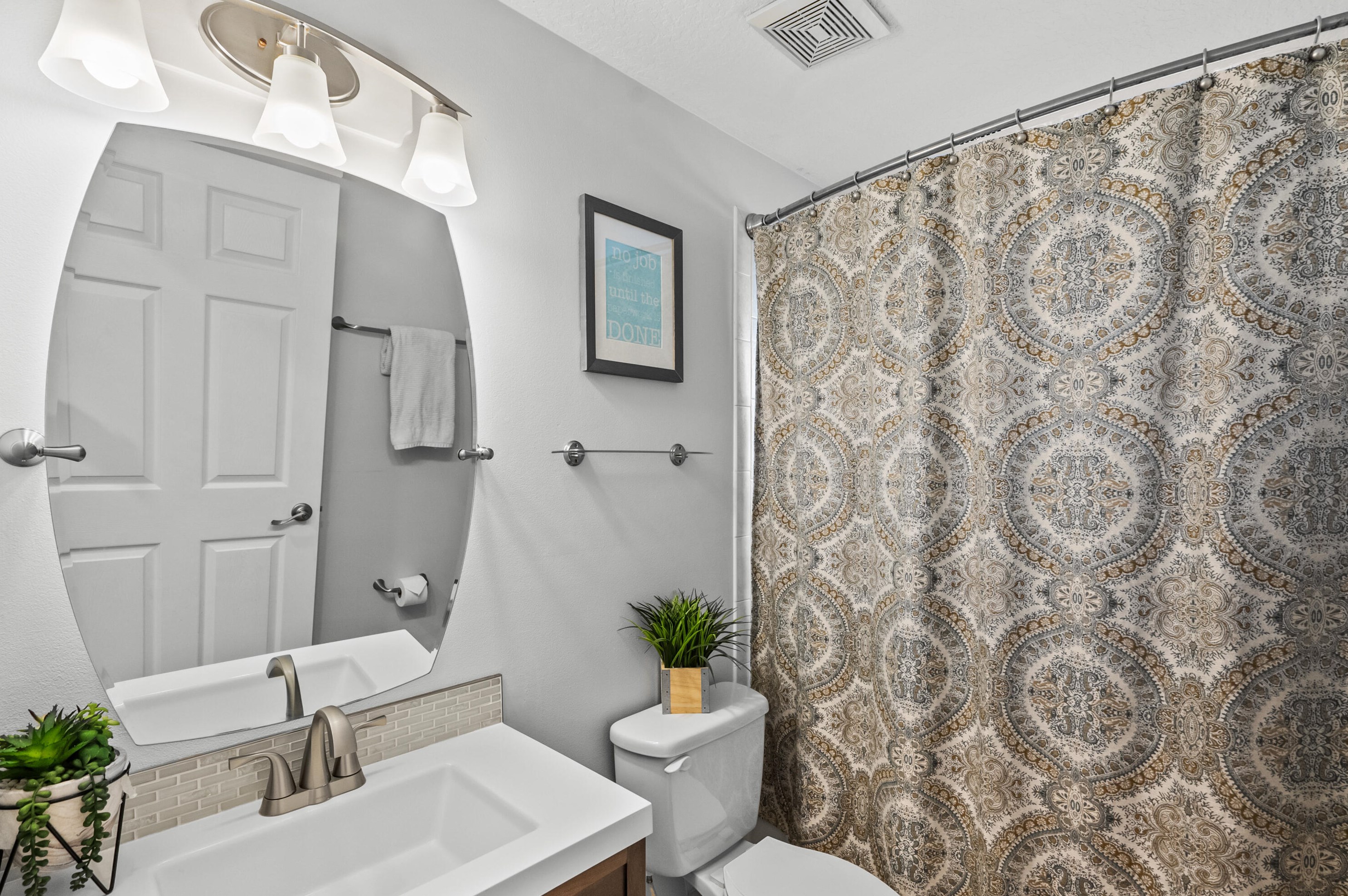 1913 Aladdin St, Fort Pierce FL 34953-1715 exterior