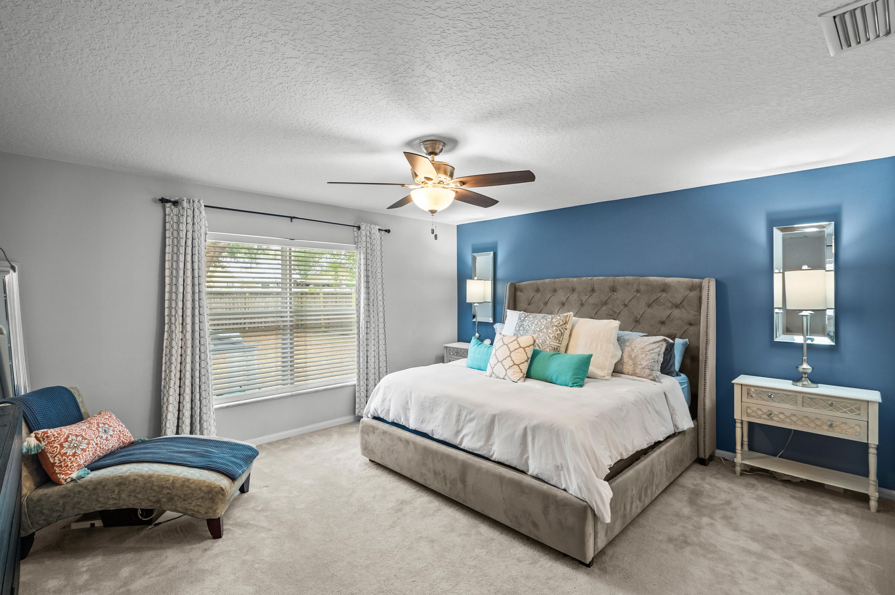 1913 Aladdin St, Fort Pierce FL 34953-1715 exterior