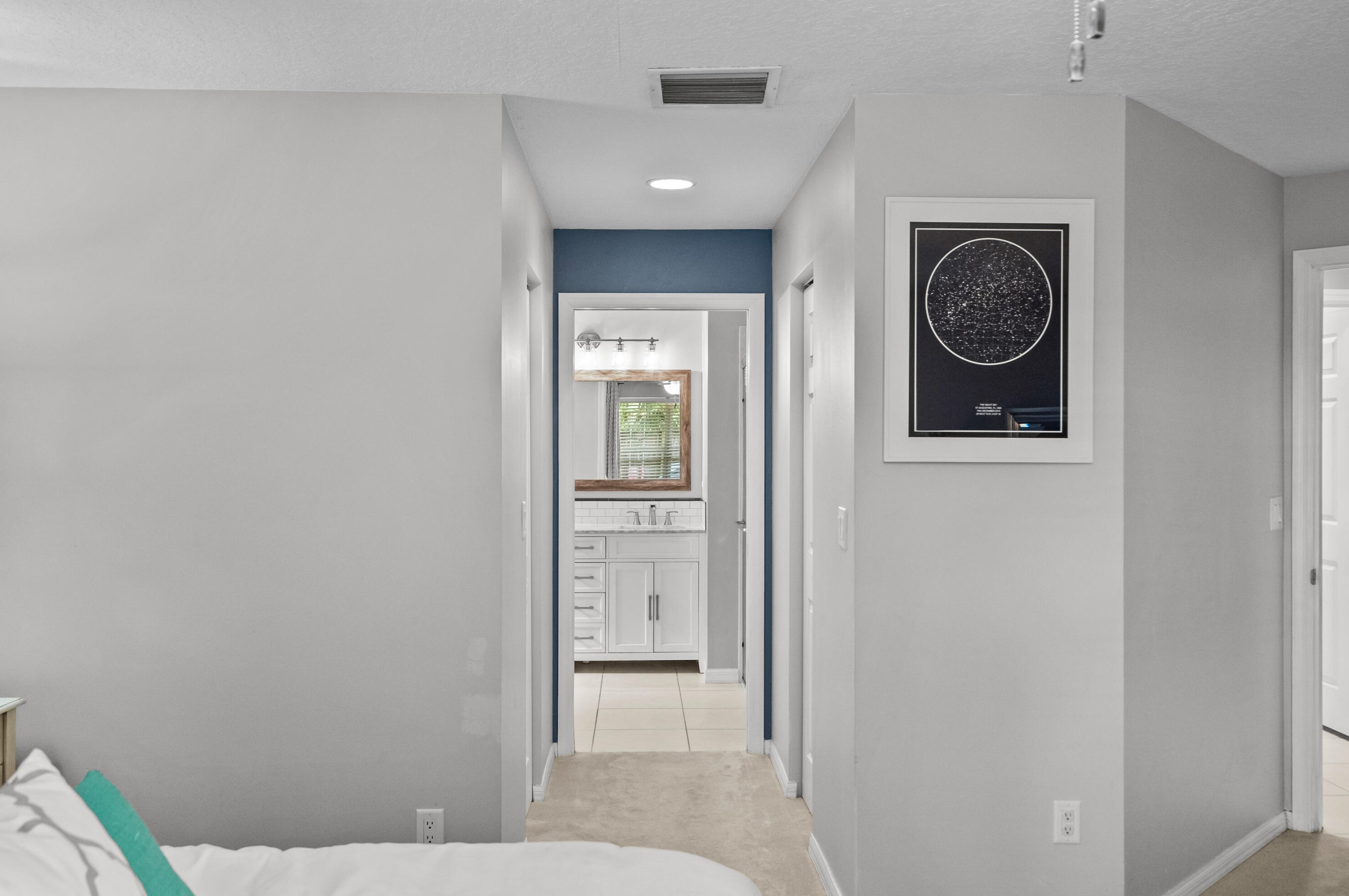 1913 Aladdin St, Fort Pierce FL 34953-1715 exterior