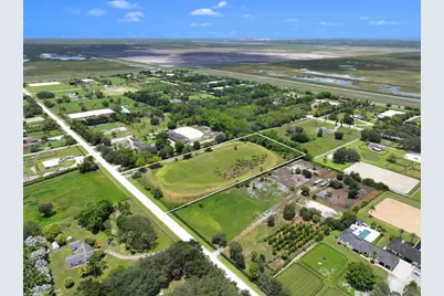 16495 Hollow Tree Lane, Wellington, FL 33470 - Photo 5