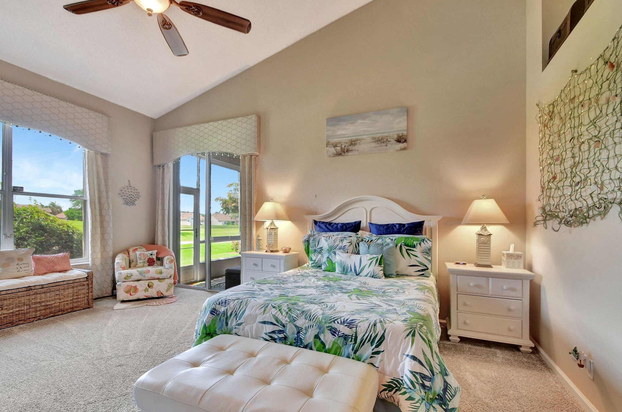 6907 Cairnwell Dr, Boynton Beach FL 33472-2958 exterior