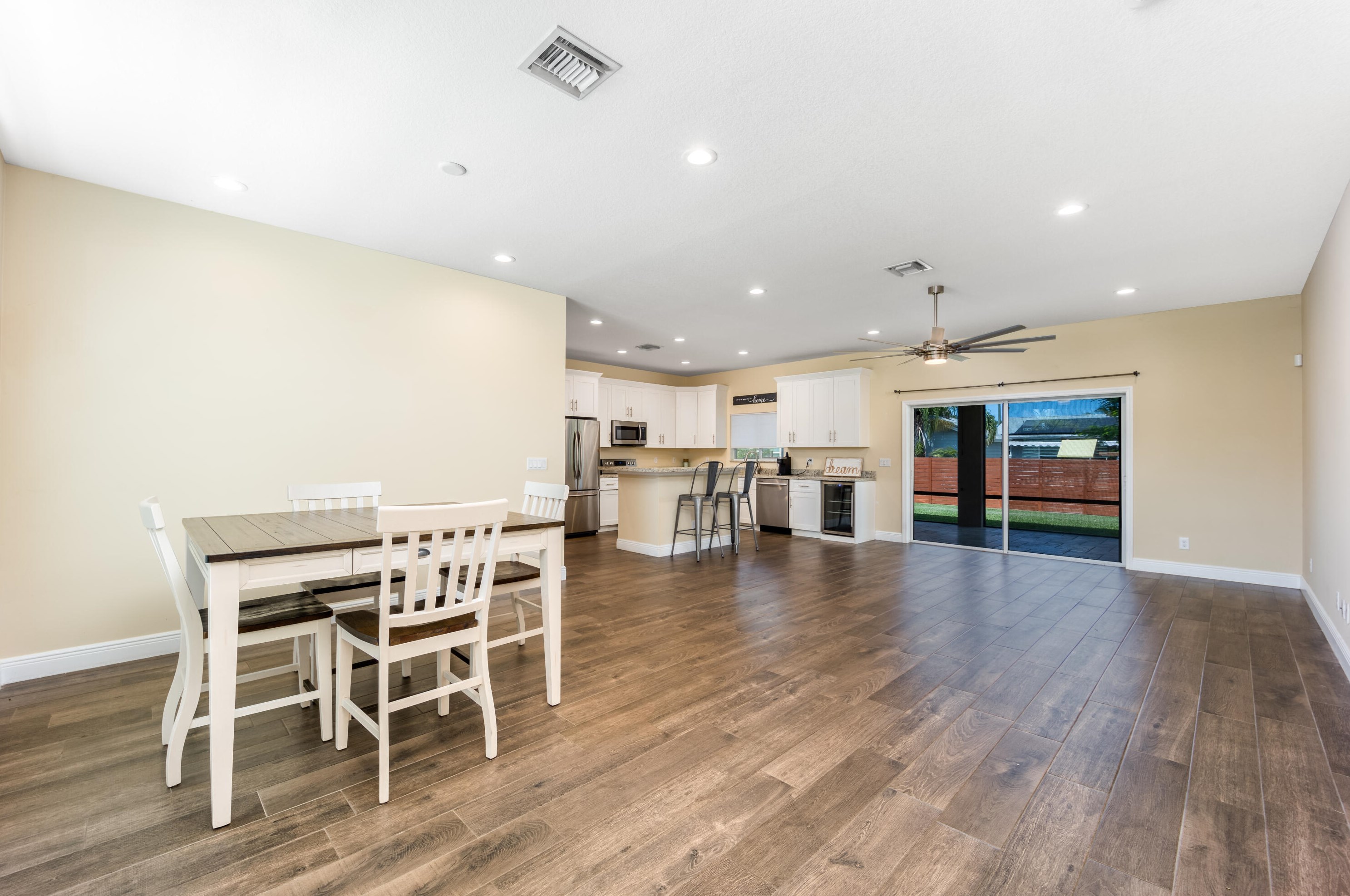 1971 Gemini Ln, Fort Pierce FL  34984-4447 exterior