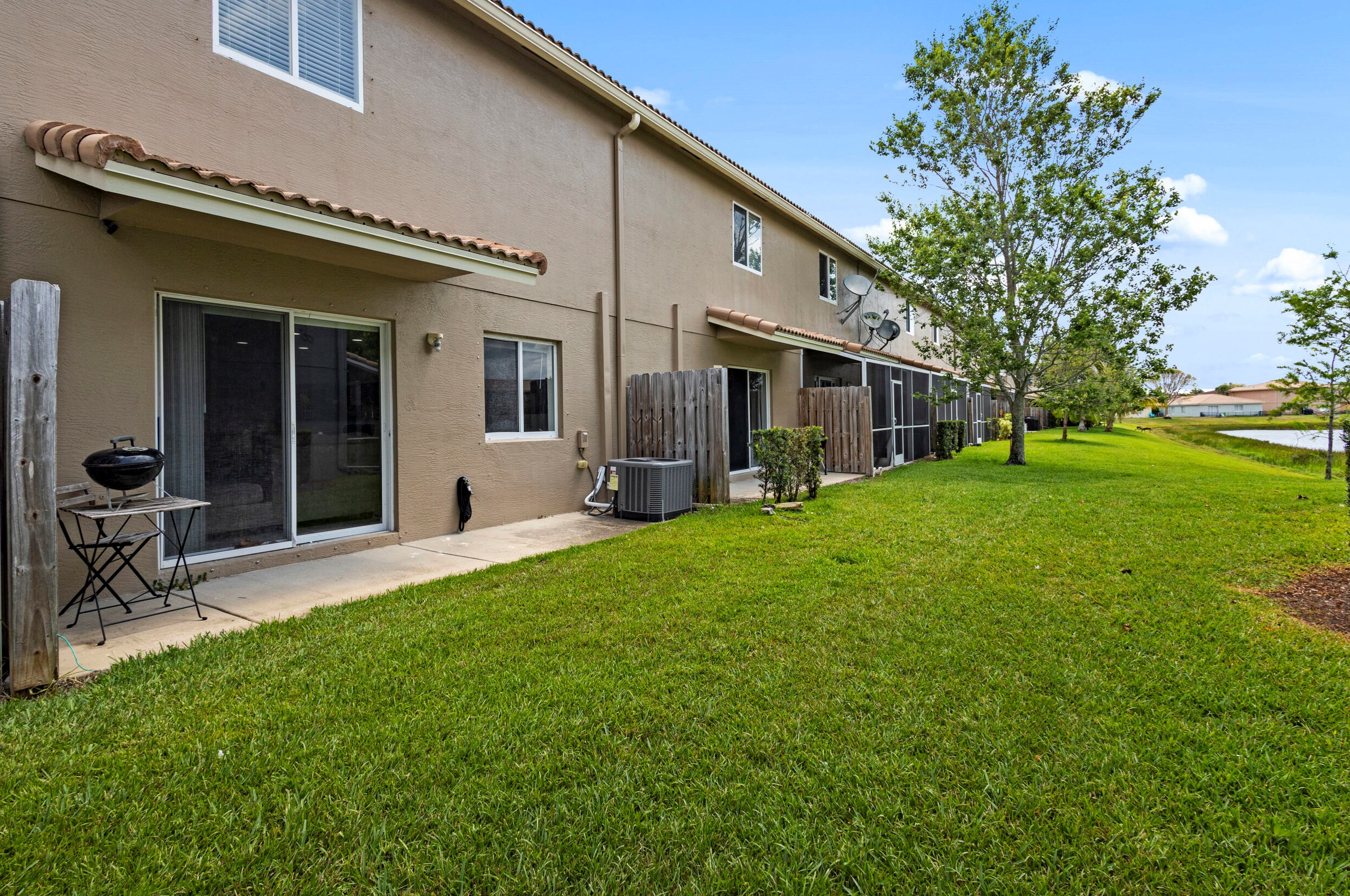 2250 Rockport Rd, Fort Pierce FL  34953-4375 exterior