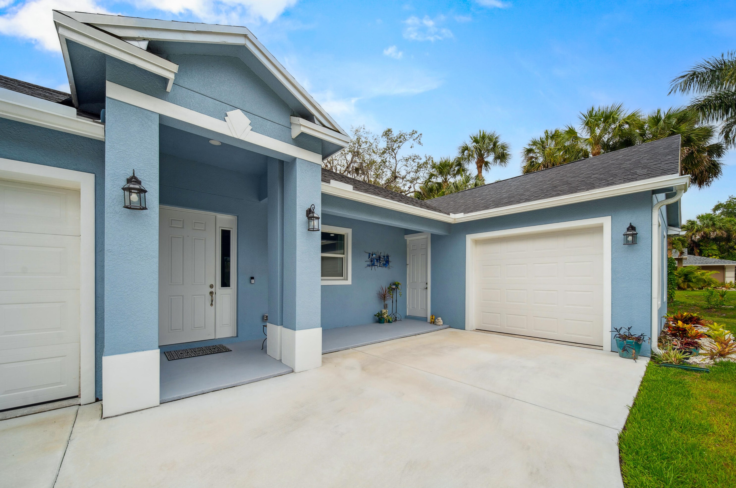 2205 Riv Hammock Ln, Fort Pierce FL exterior