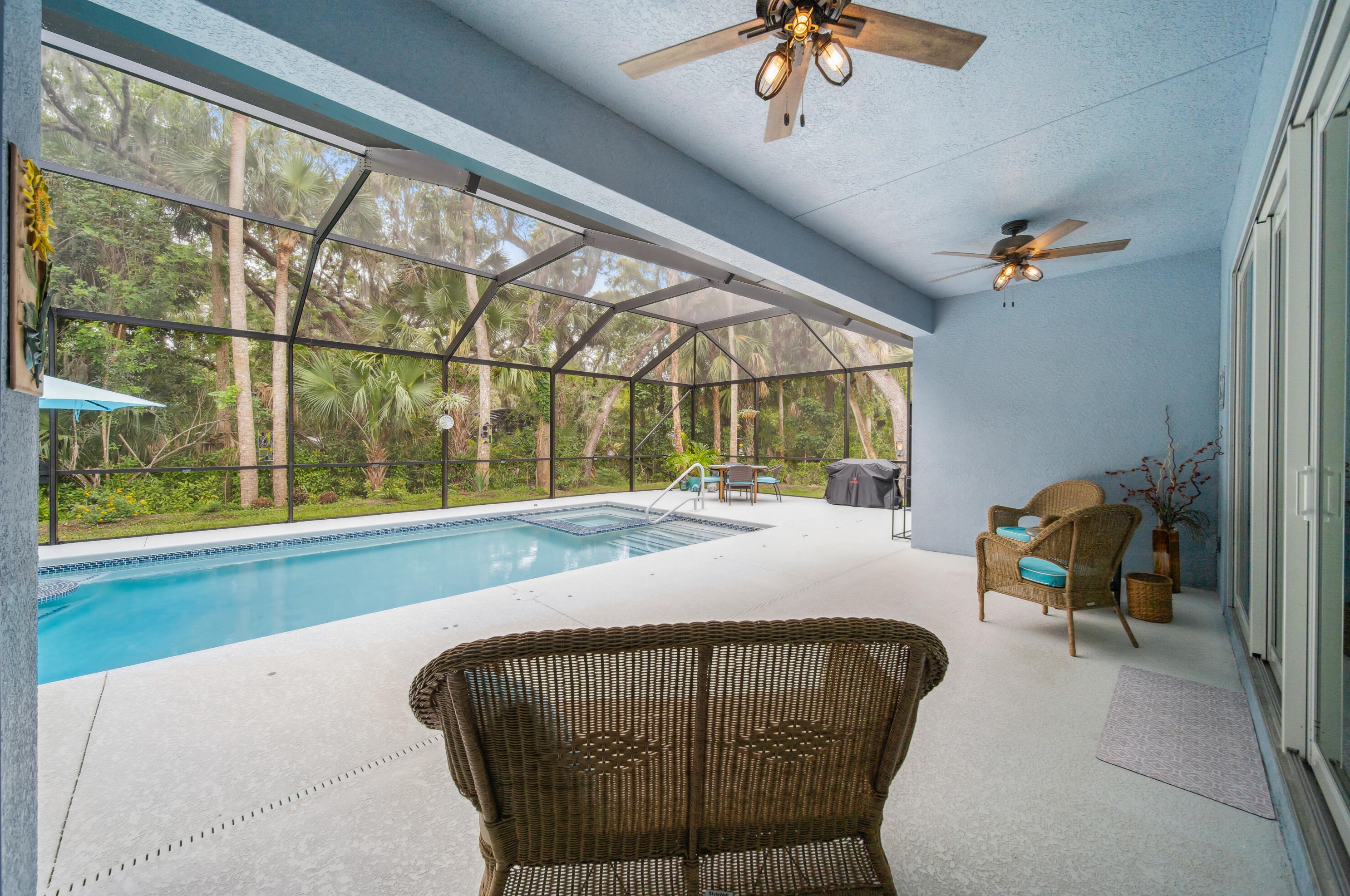 2205 Riv Hammock Ln, Fort Pierce FL exterior