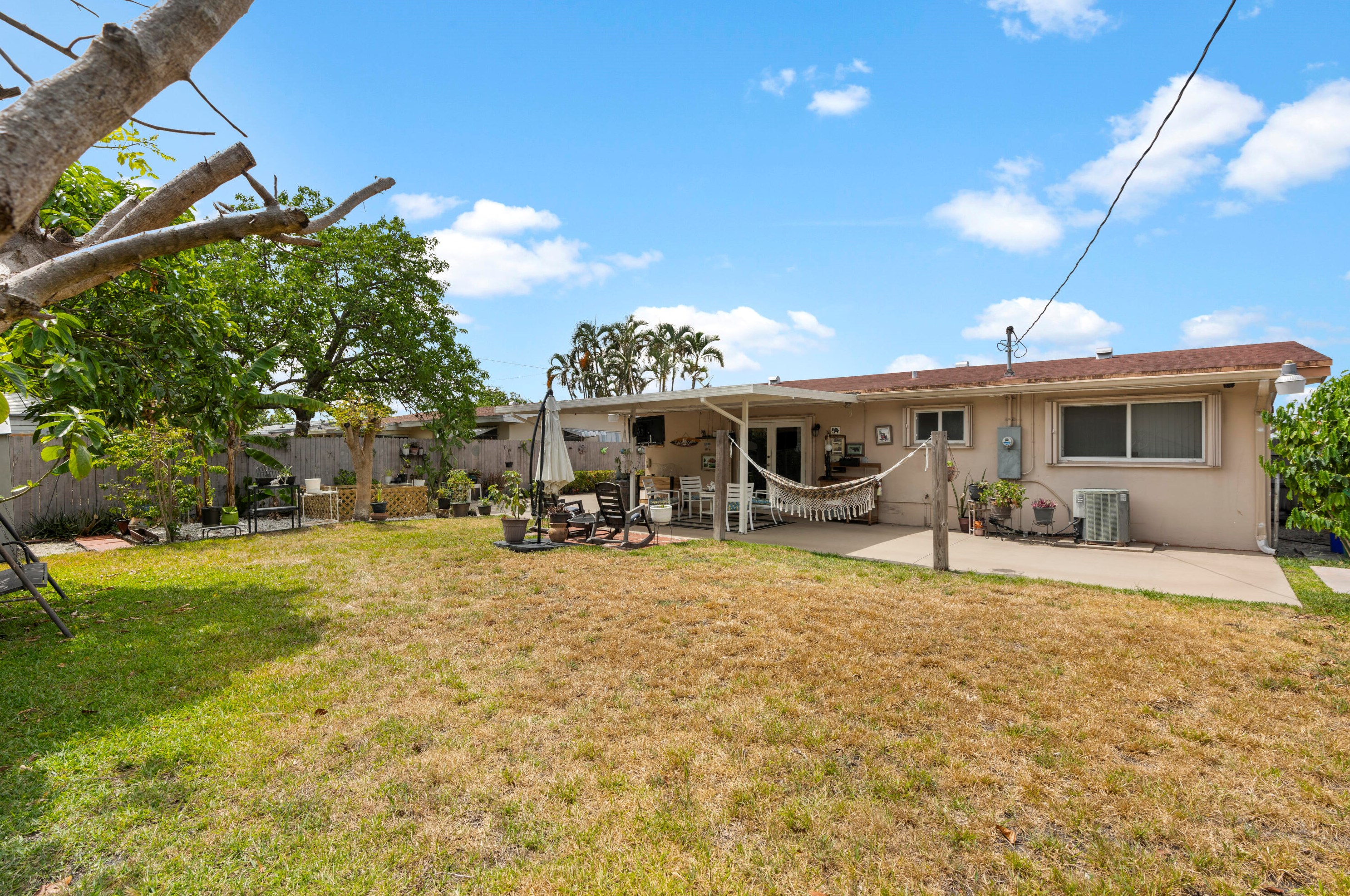 7930 10 St, Hollywood FL 33024-5001 exterior