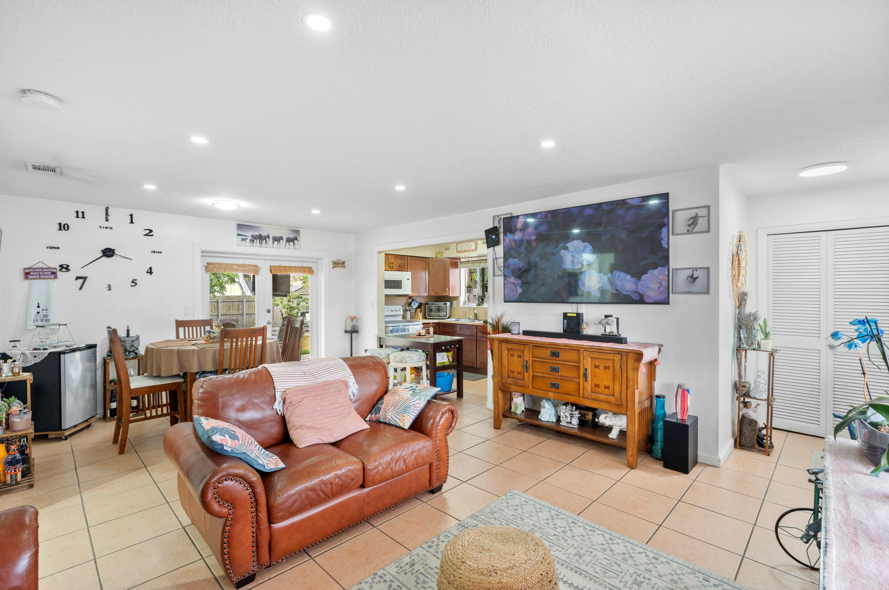 7930 10 St, Hollywood FL 33024-5001 exterior