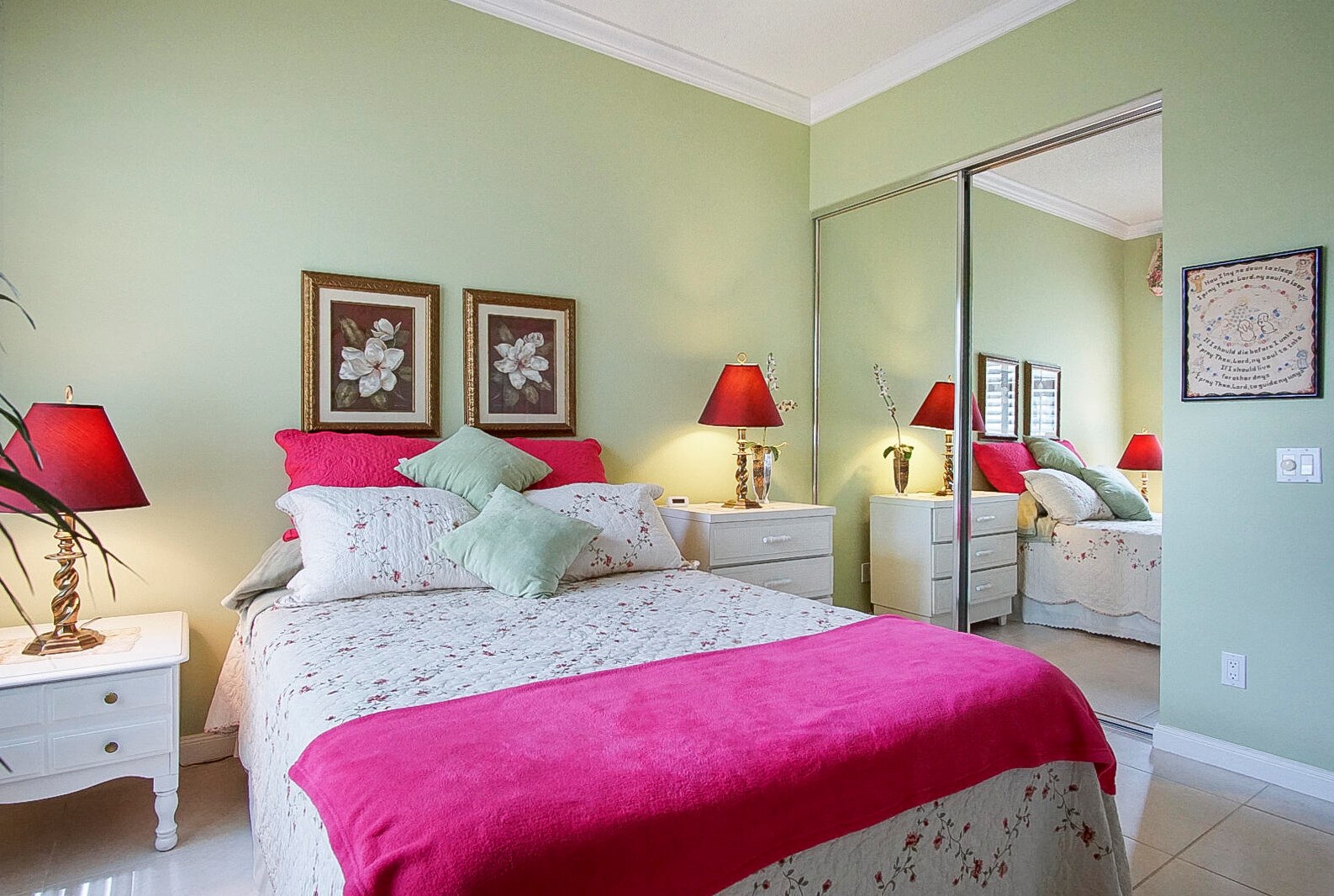 253 Bentley Cir, Fort Pierce FL 34986-2405 exterior