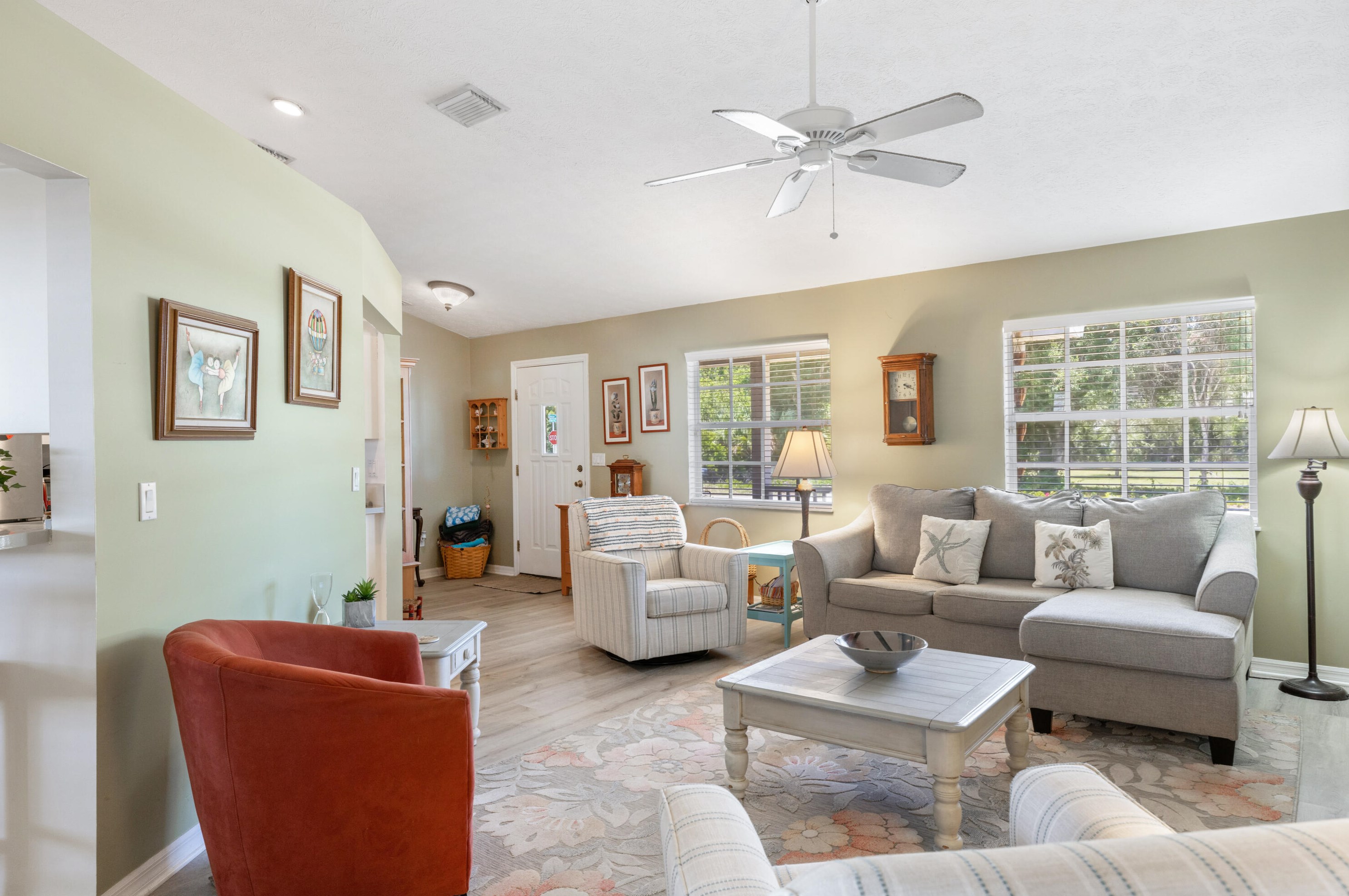 8805 Coquina Ave, Fort Pierce FL 34951-1088 exterior