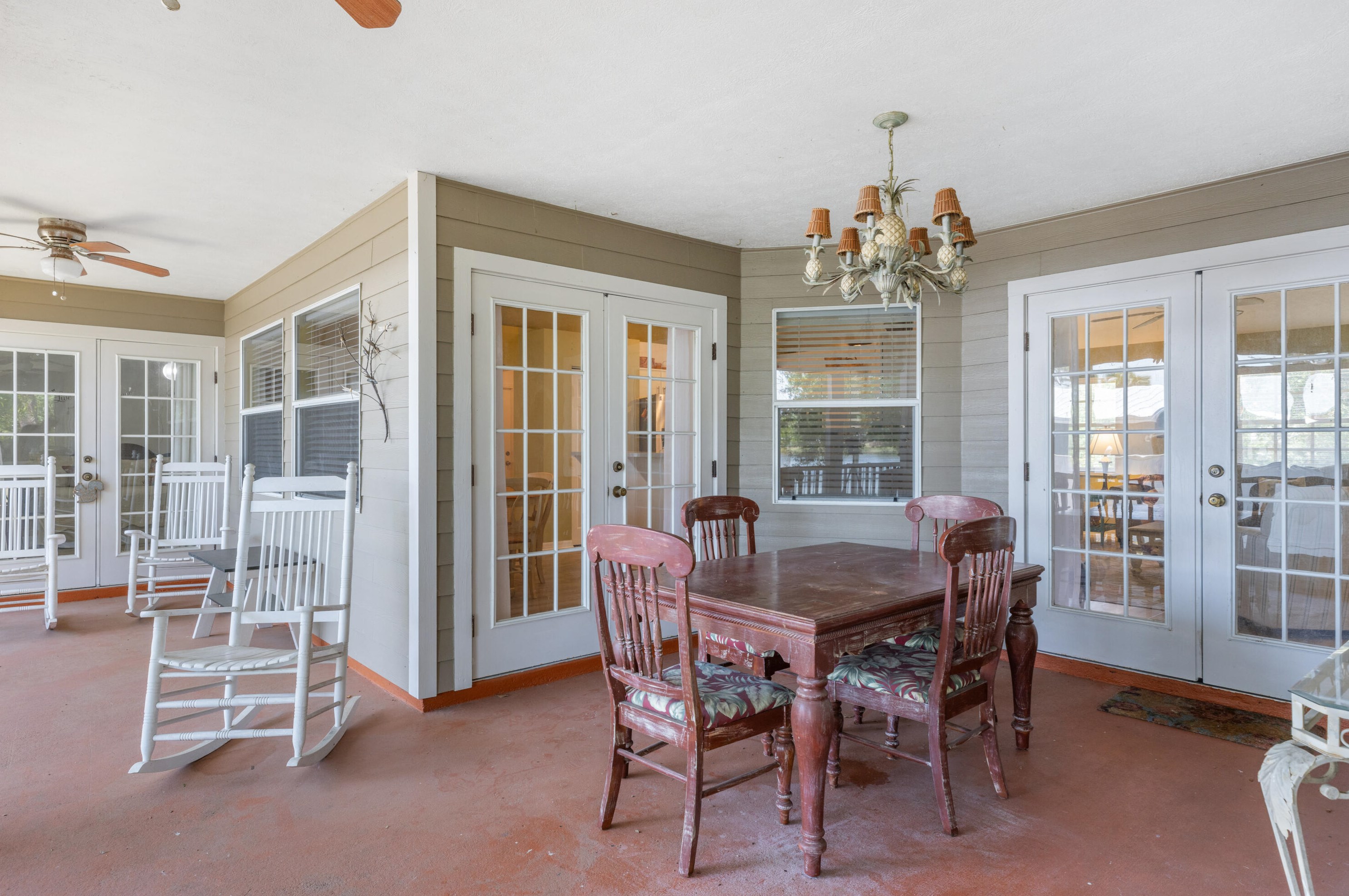 8805 Coquina Ave, Fort Pierce FL 34951-1088 exterior