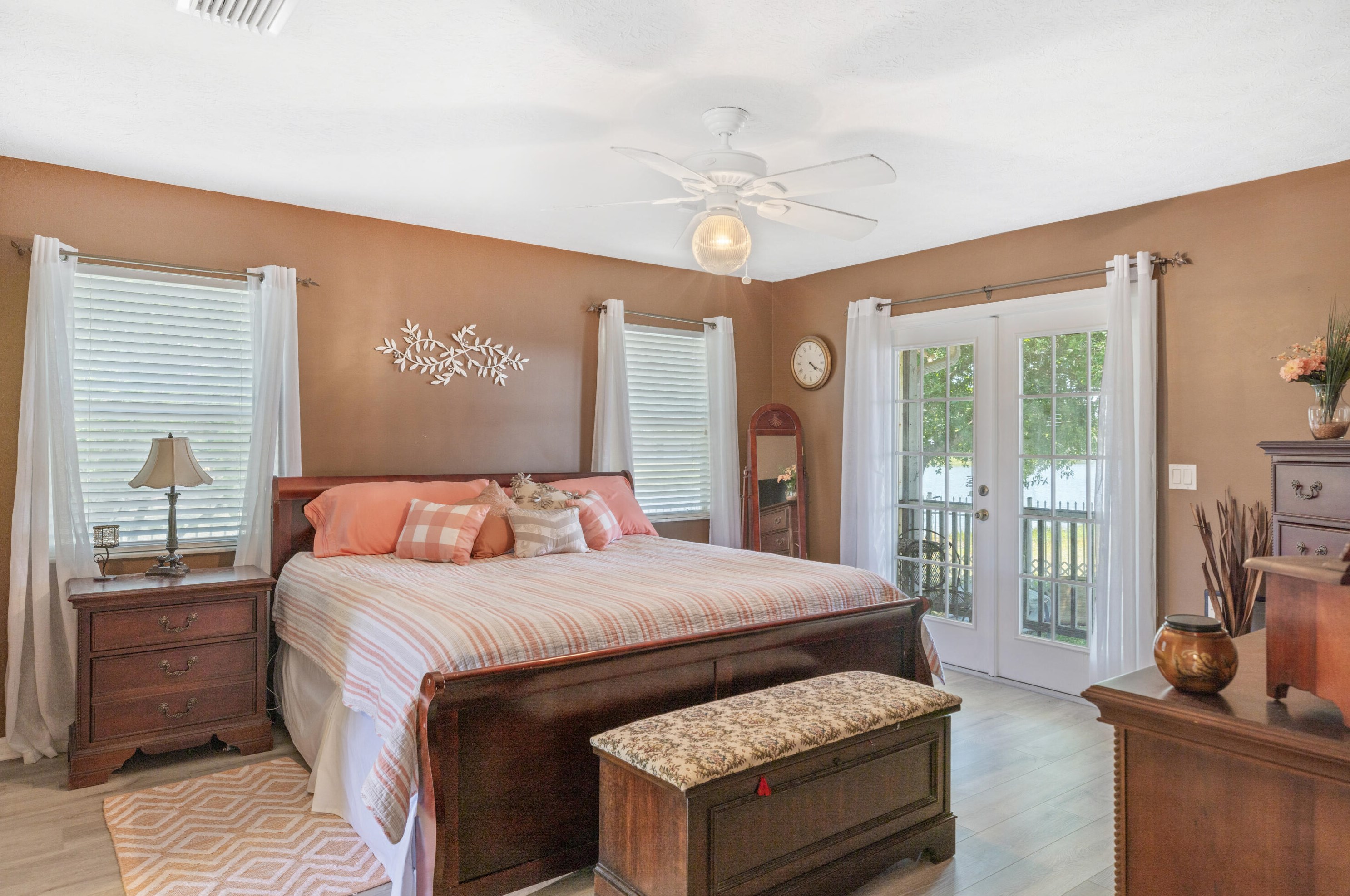 8805 Coquina Ave, Fort Pierce FL 34951-1088 exterior